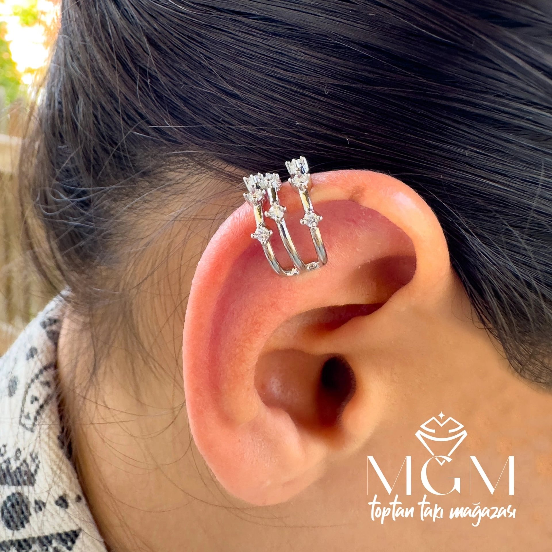 Kıkırdak Küpesi Earcuff