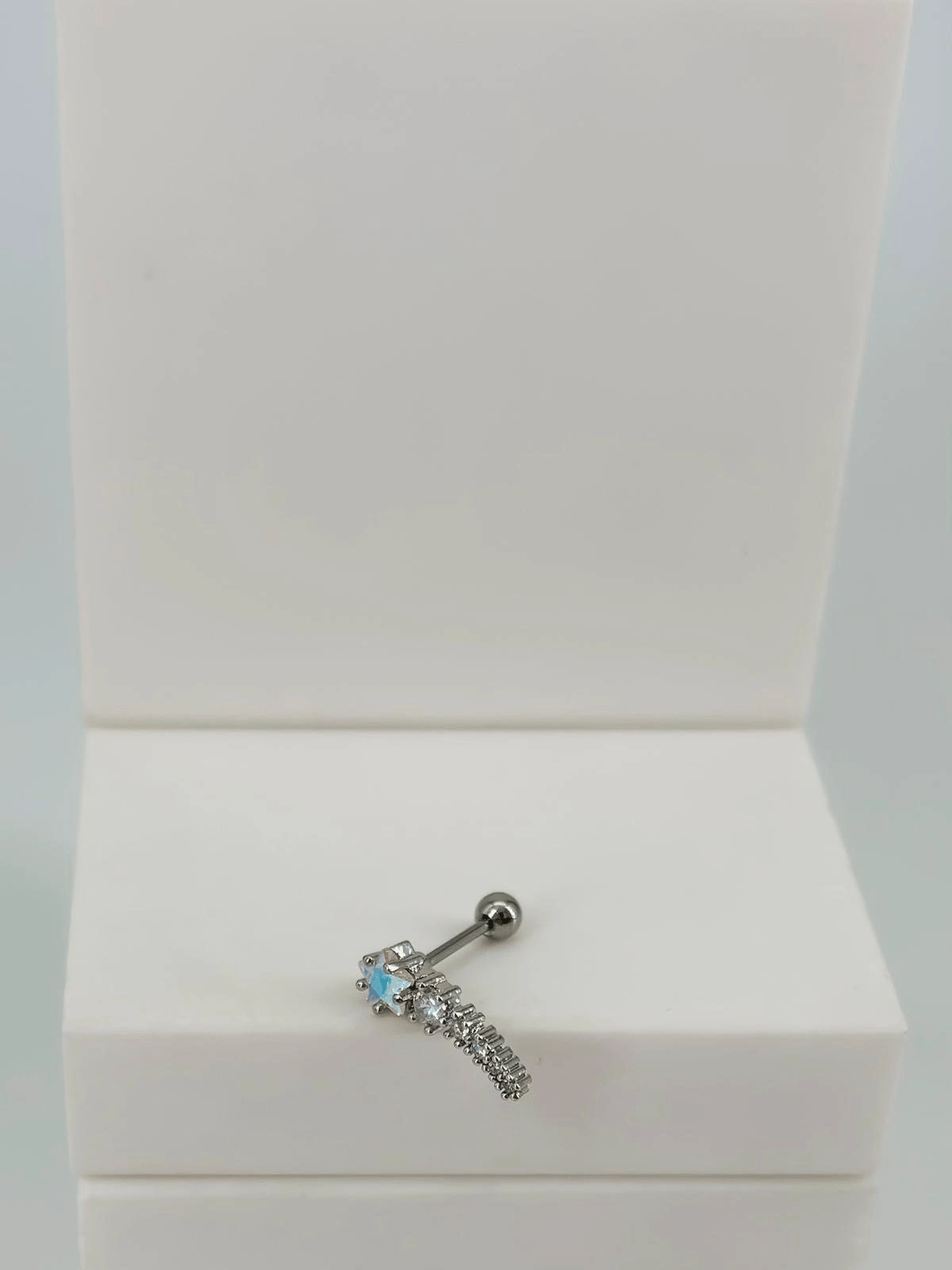 Tragus Kıkırdak Küpesi