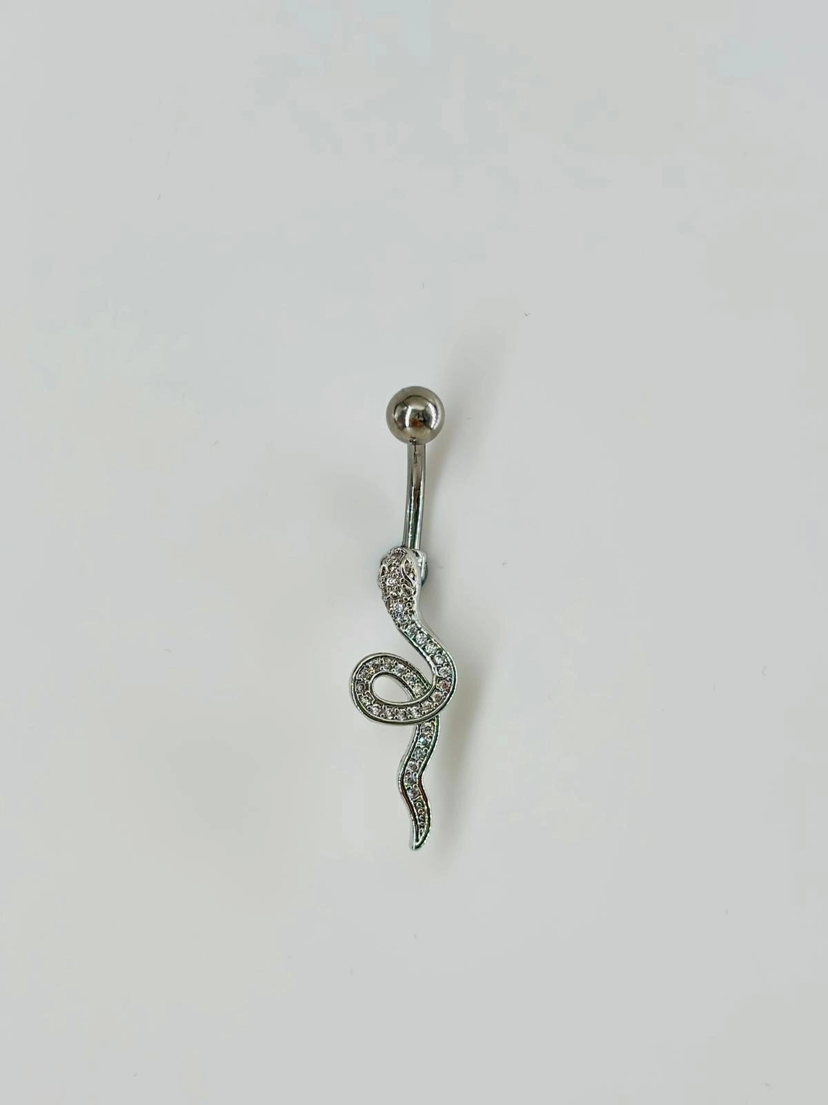 Yılan Detaylı Göbek Piercing