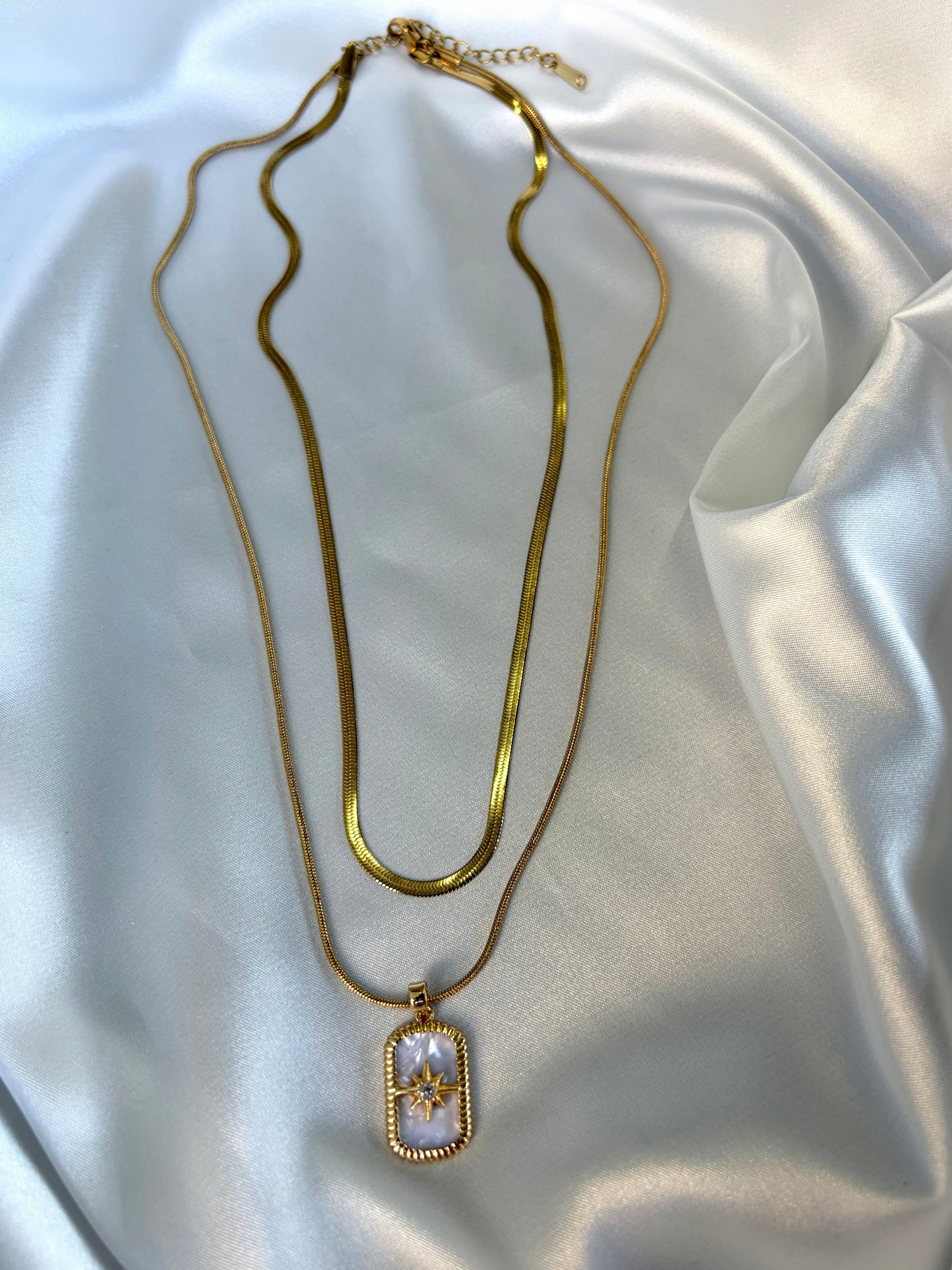 Kadın Gold Renk Sedefli Taşlı Kuzey Yıldızlı 2 Zincirli Çelik Kolye