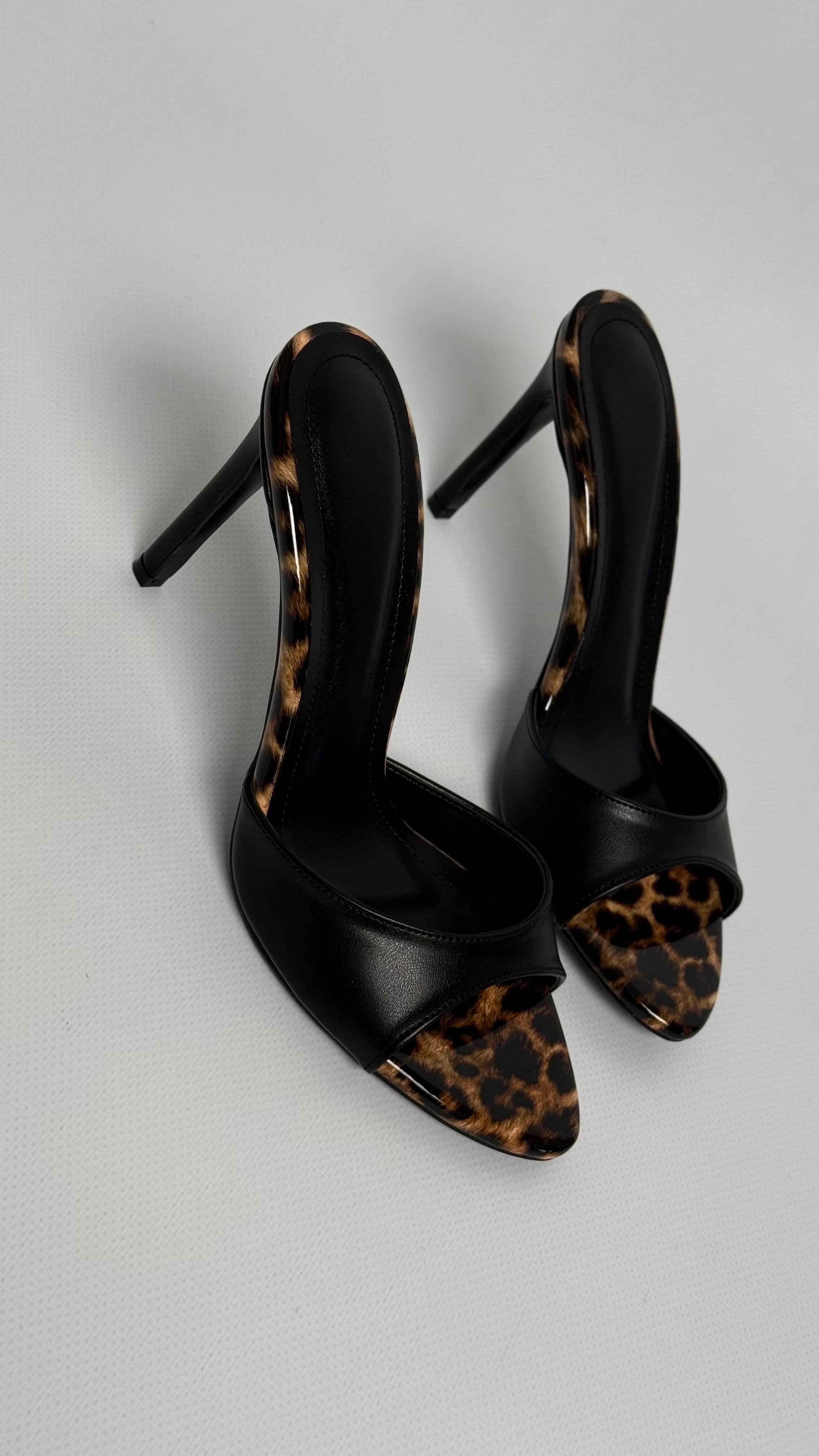 LEONA LEOPAR TOPUKLU TERLİK SİYAH