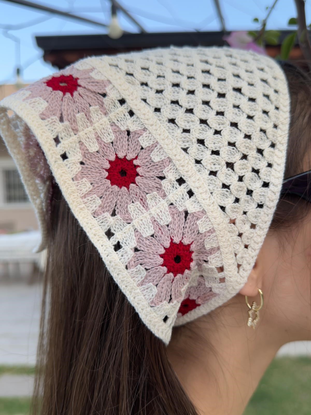 Bordo  Motifli Ekru  Üçgen İpli Bandana
