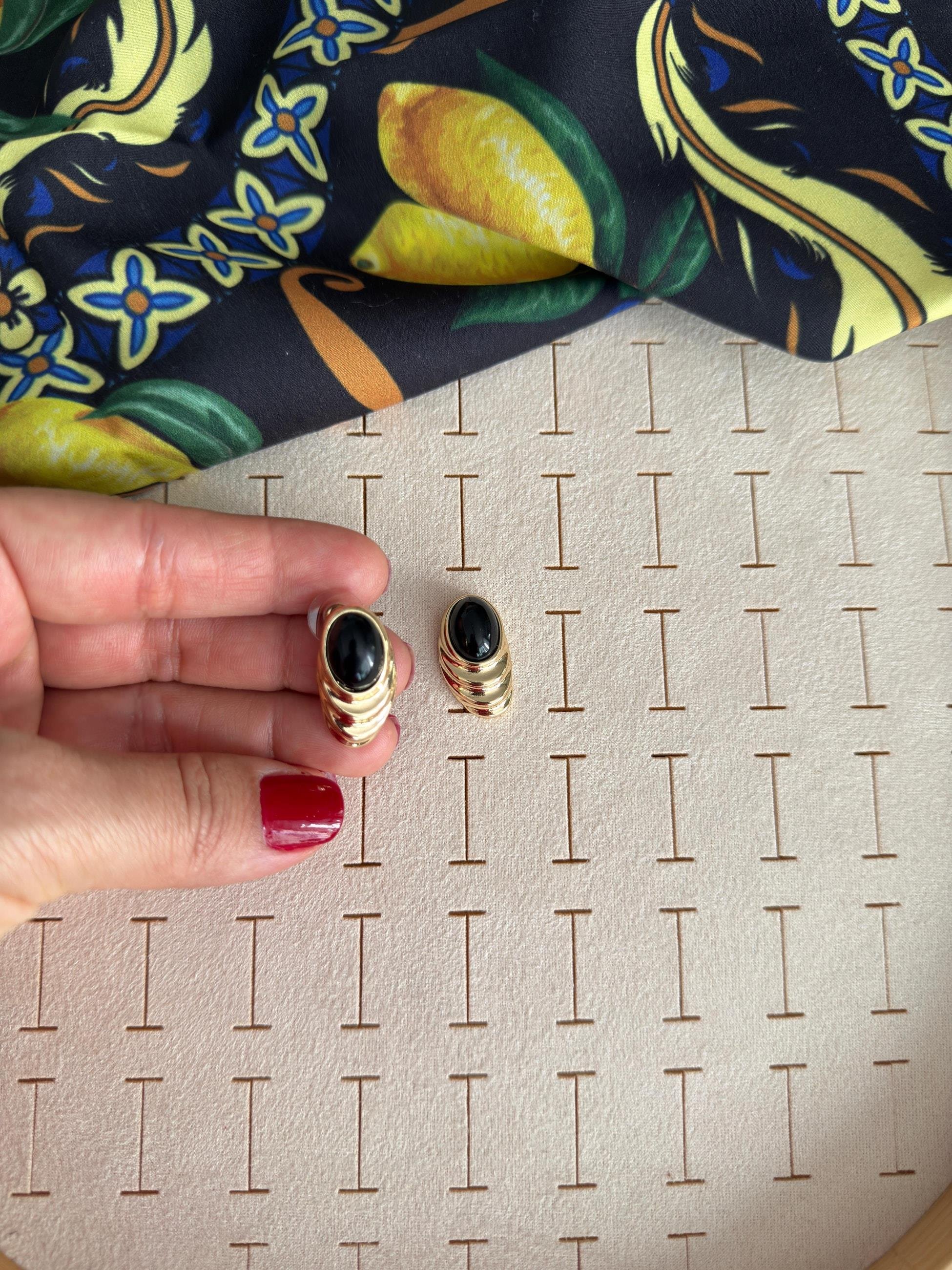 Özel Seri Minimal Vintage Siyah Küpe