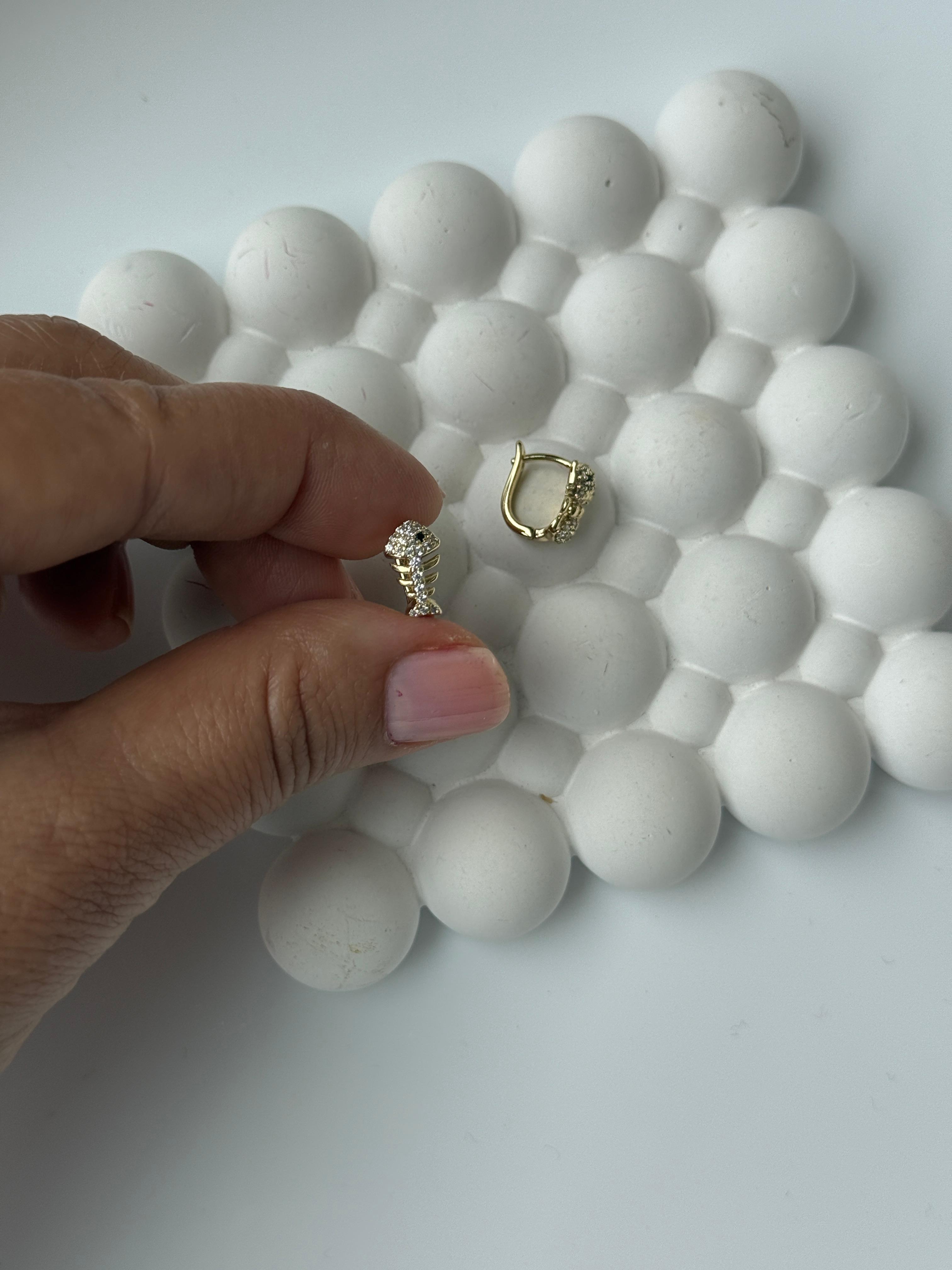 Vip 14k Kedi Balık Kılçığı Çocuk Küpe