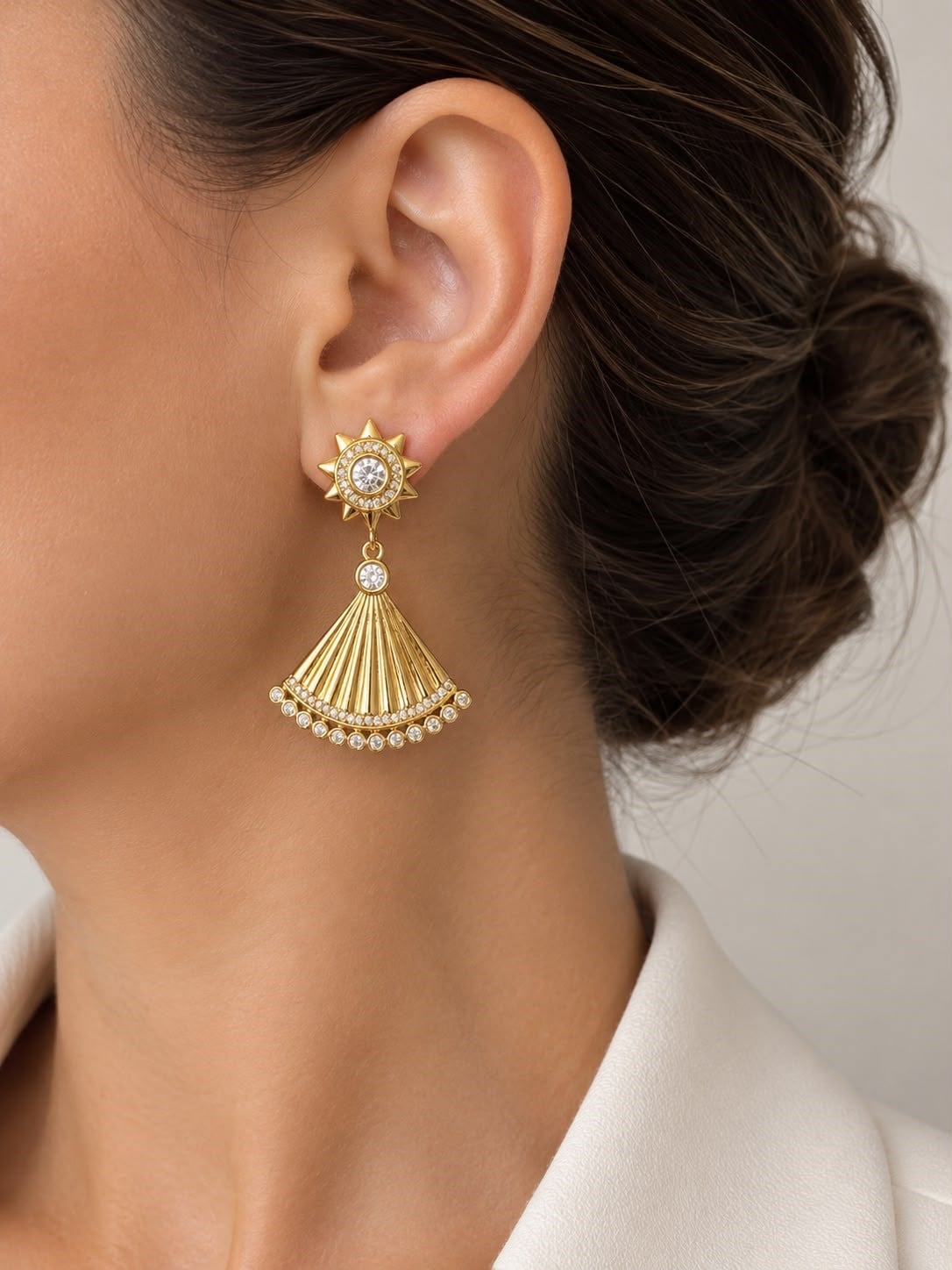 Vip 14k Sallantılı Taşlı Yelpaze Küpe 