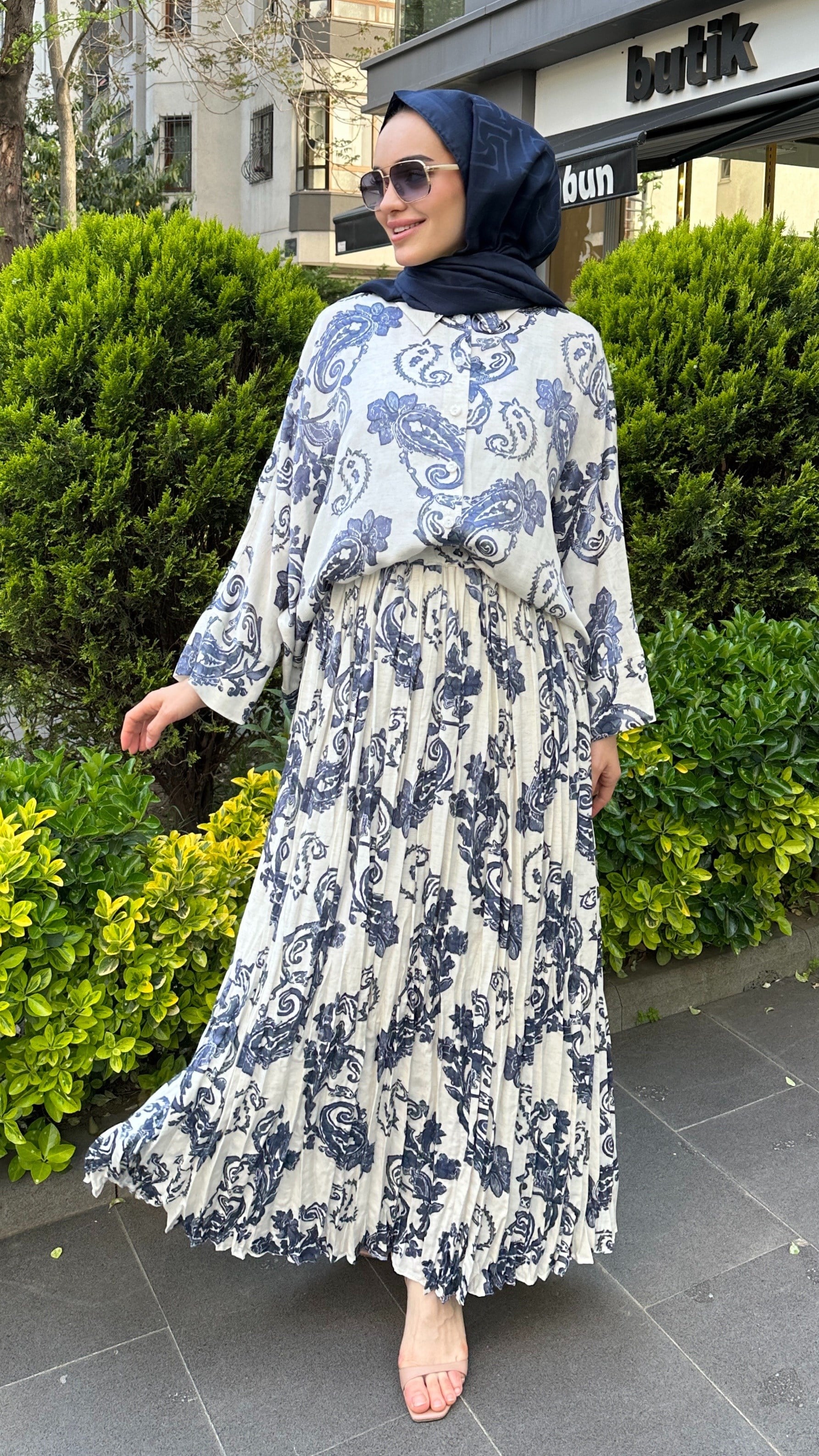 Tina Takım