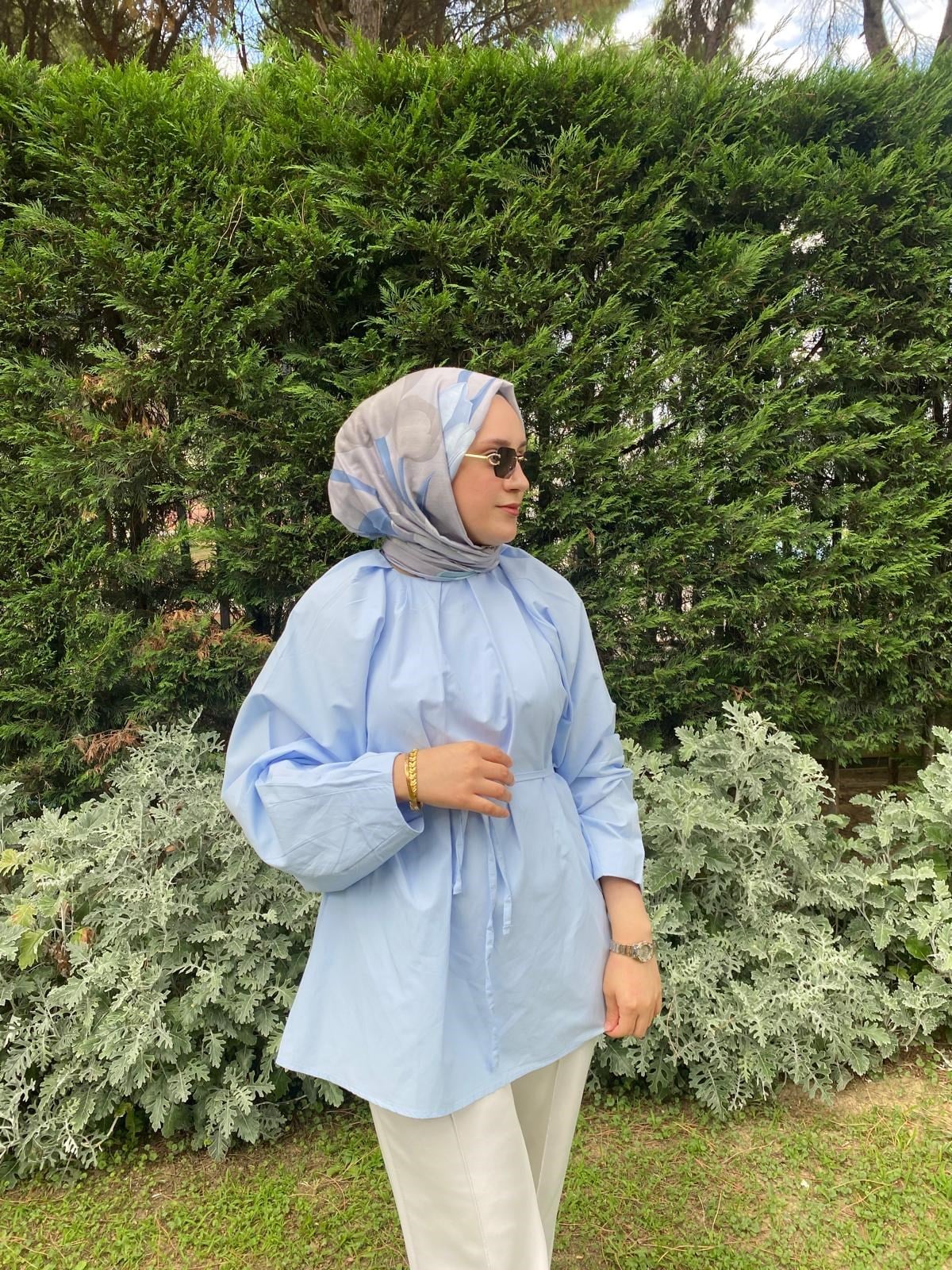 Yakası Pile Detay Gömlek 
