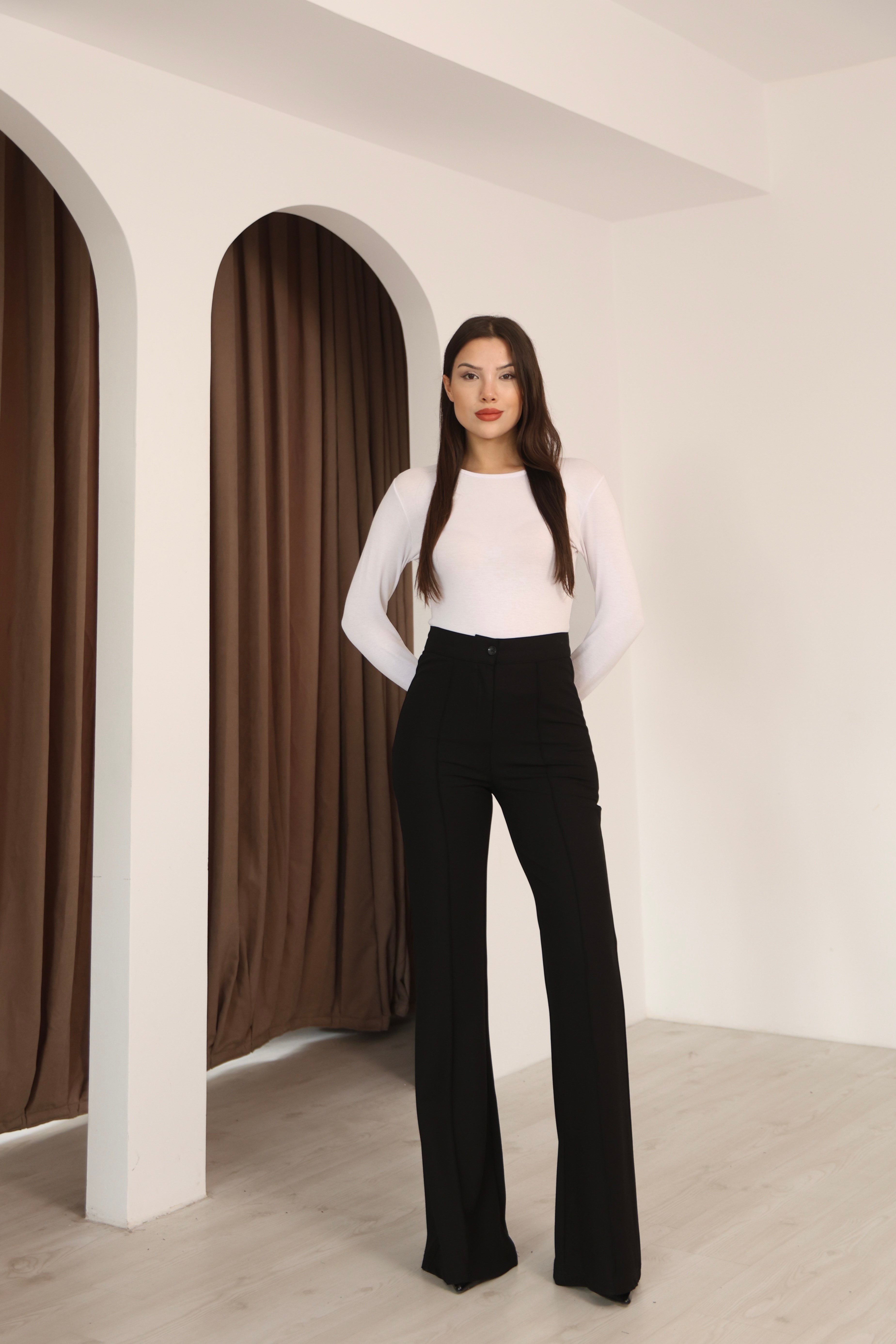 Siyah Önü Dikişli Slim Fit İspanyol Paça Pantolon