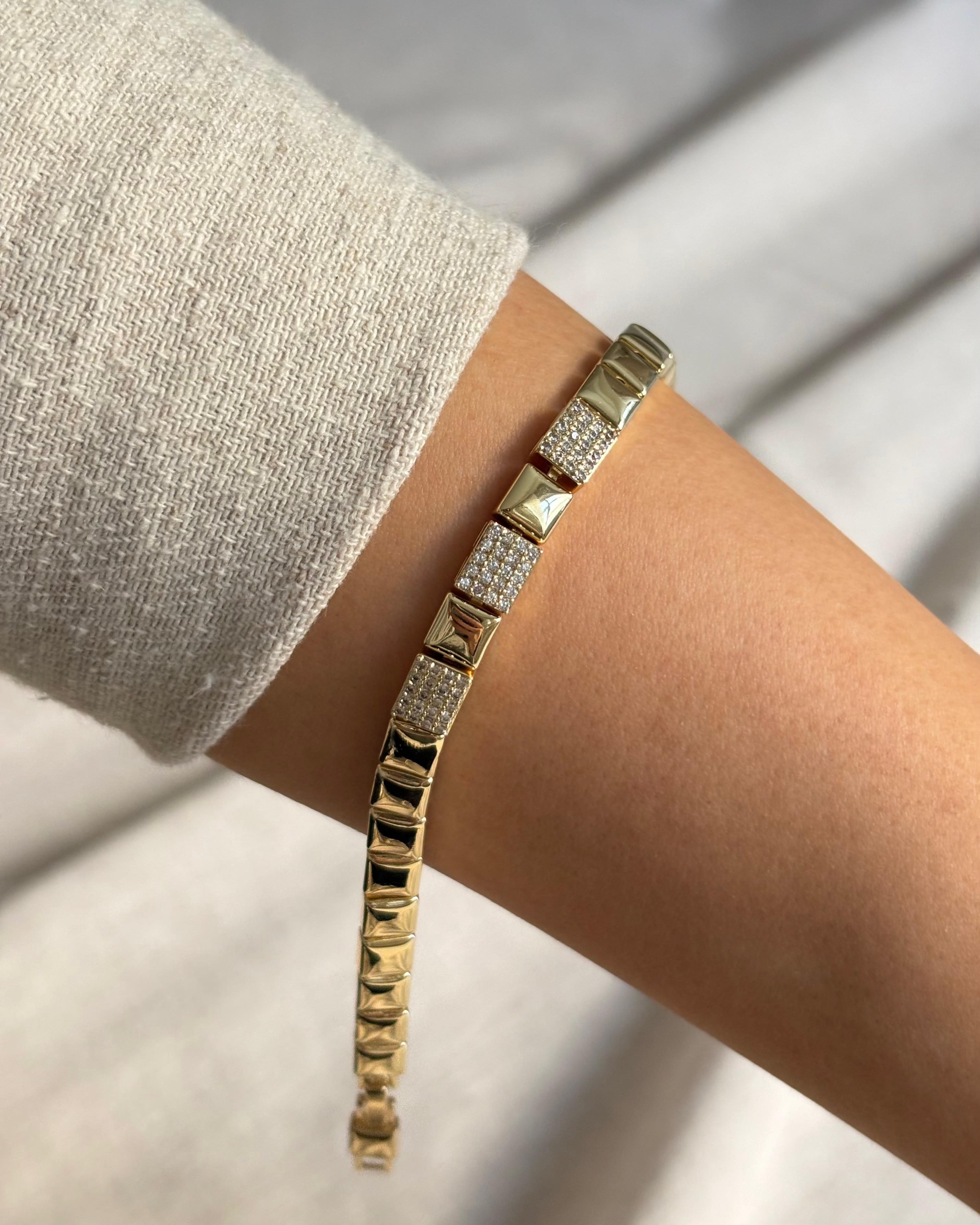 14K Xuping Ara Taşlı Kare Motif Bileklik