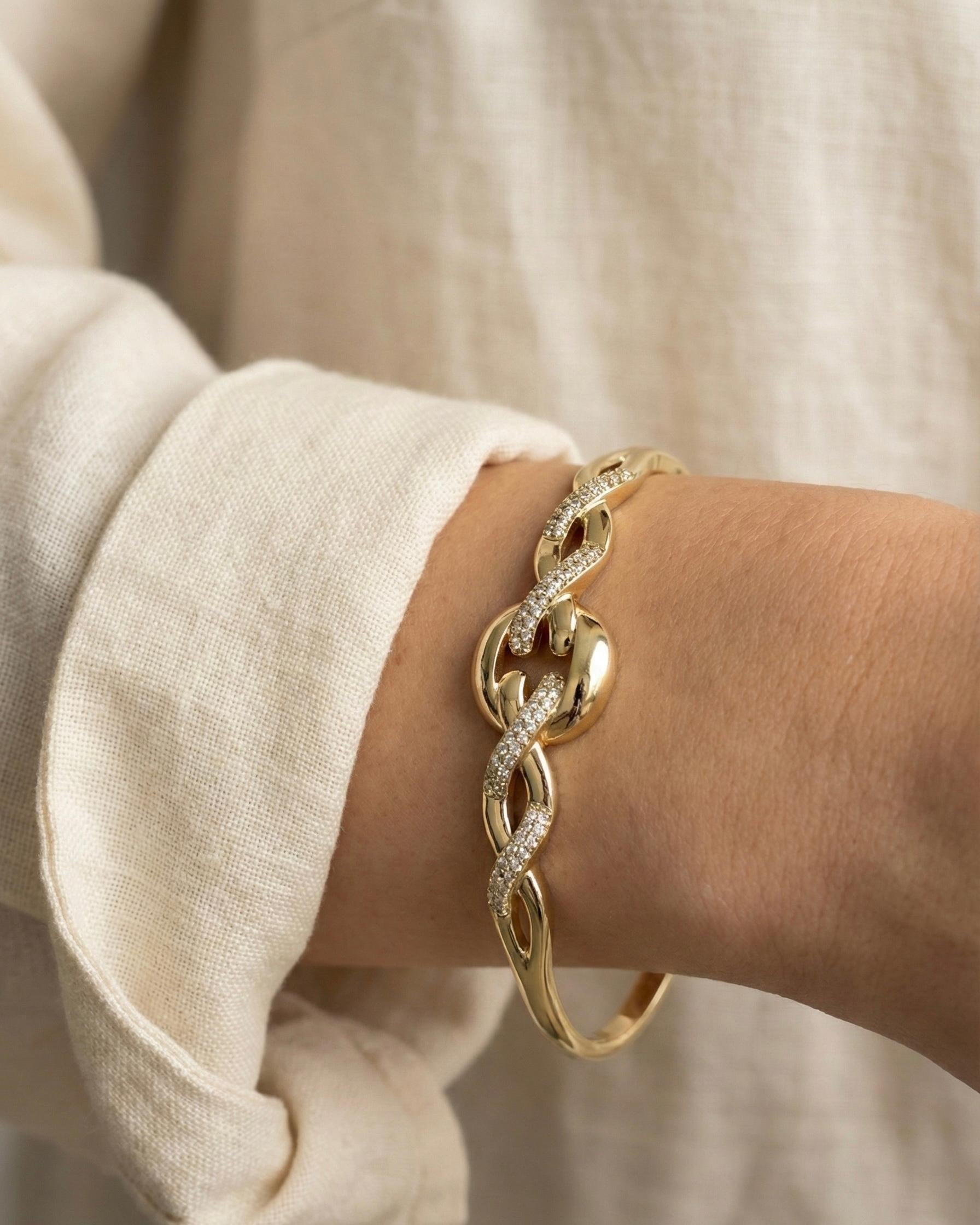 14K Xuping Taşlı Yuvarlak Model Kelepçe