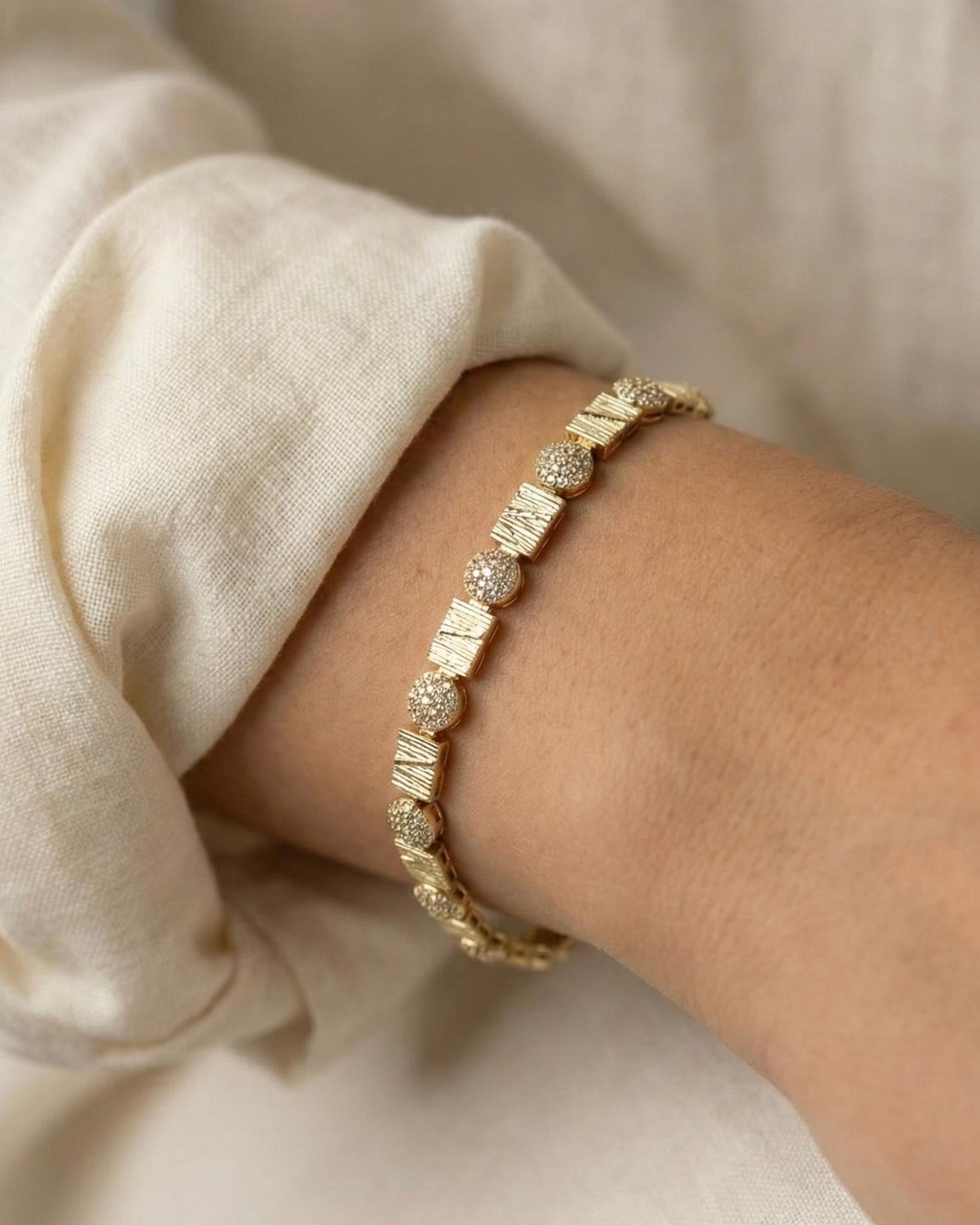 14K Xuping Yuvarlak Taşlı Kare Model Bileklik