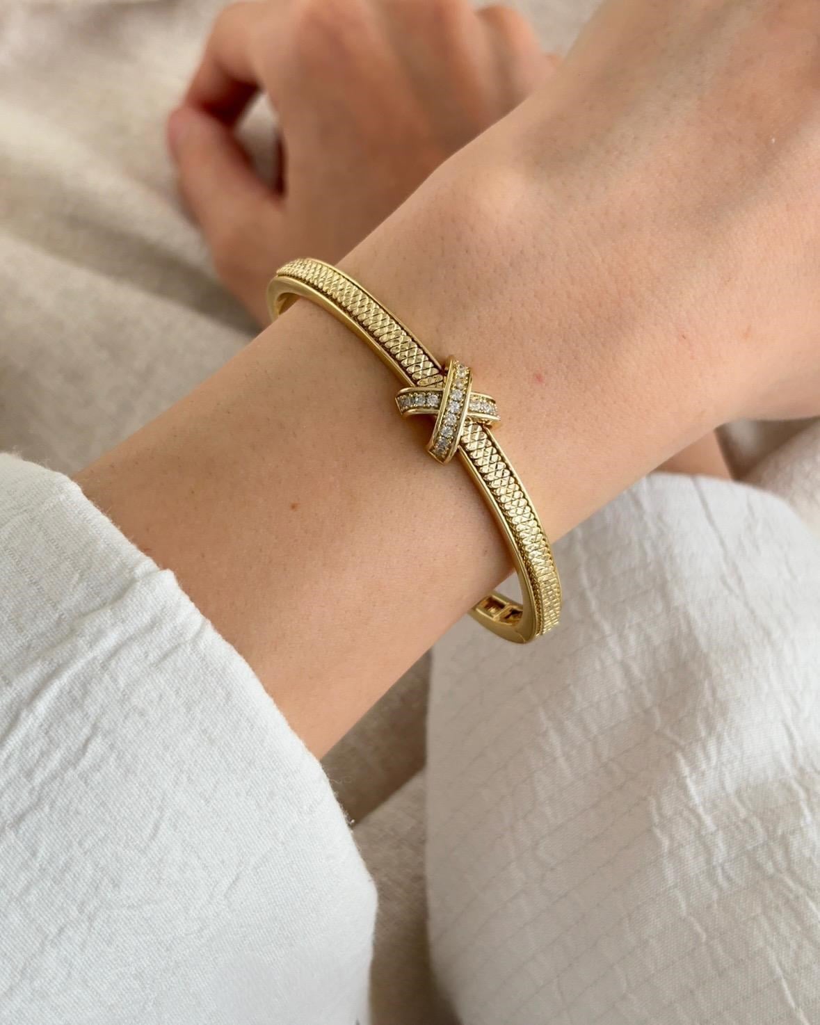 Xuping Myra Gold Kelepçe
