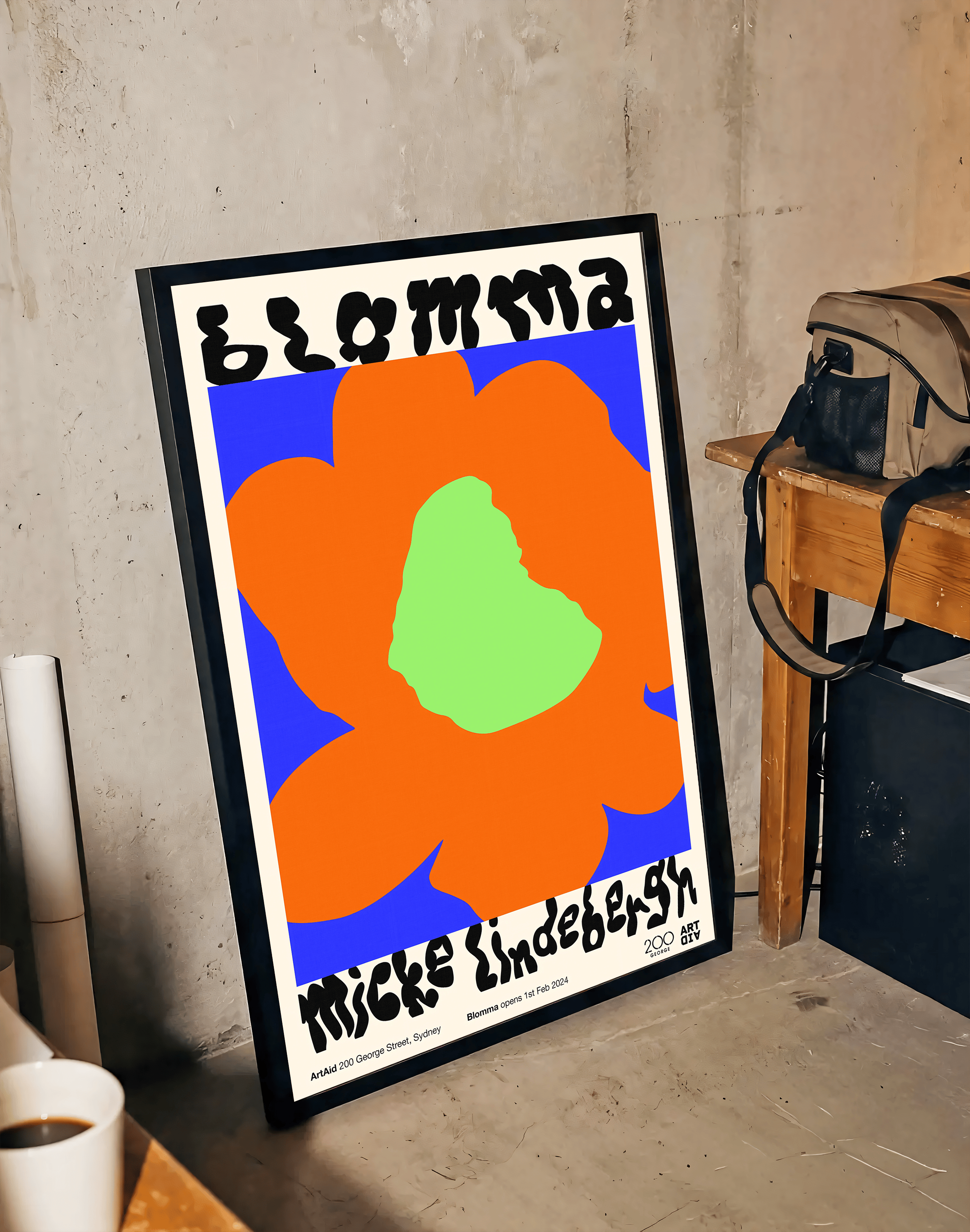 Blomma Flower Modern Duvar Tablosu – Turuncu Mavi Tipografik Çiçek Poster