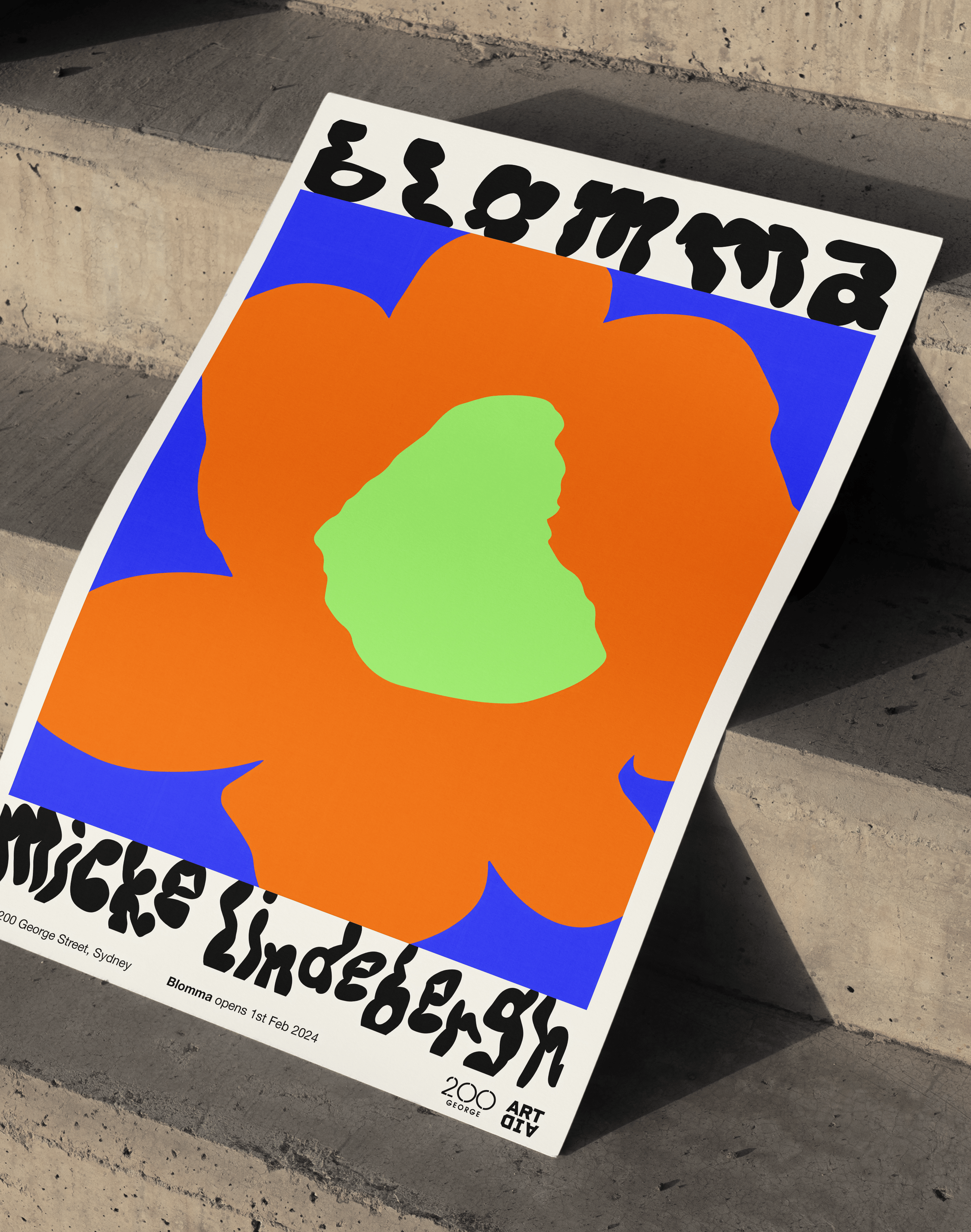 Blomma Flower Modern Duvar Tablosu – Turuncu Mavi Tipografik Çiçek Poster