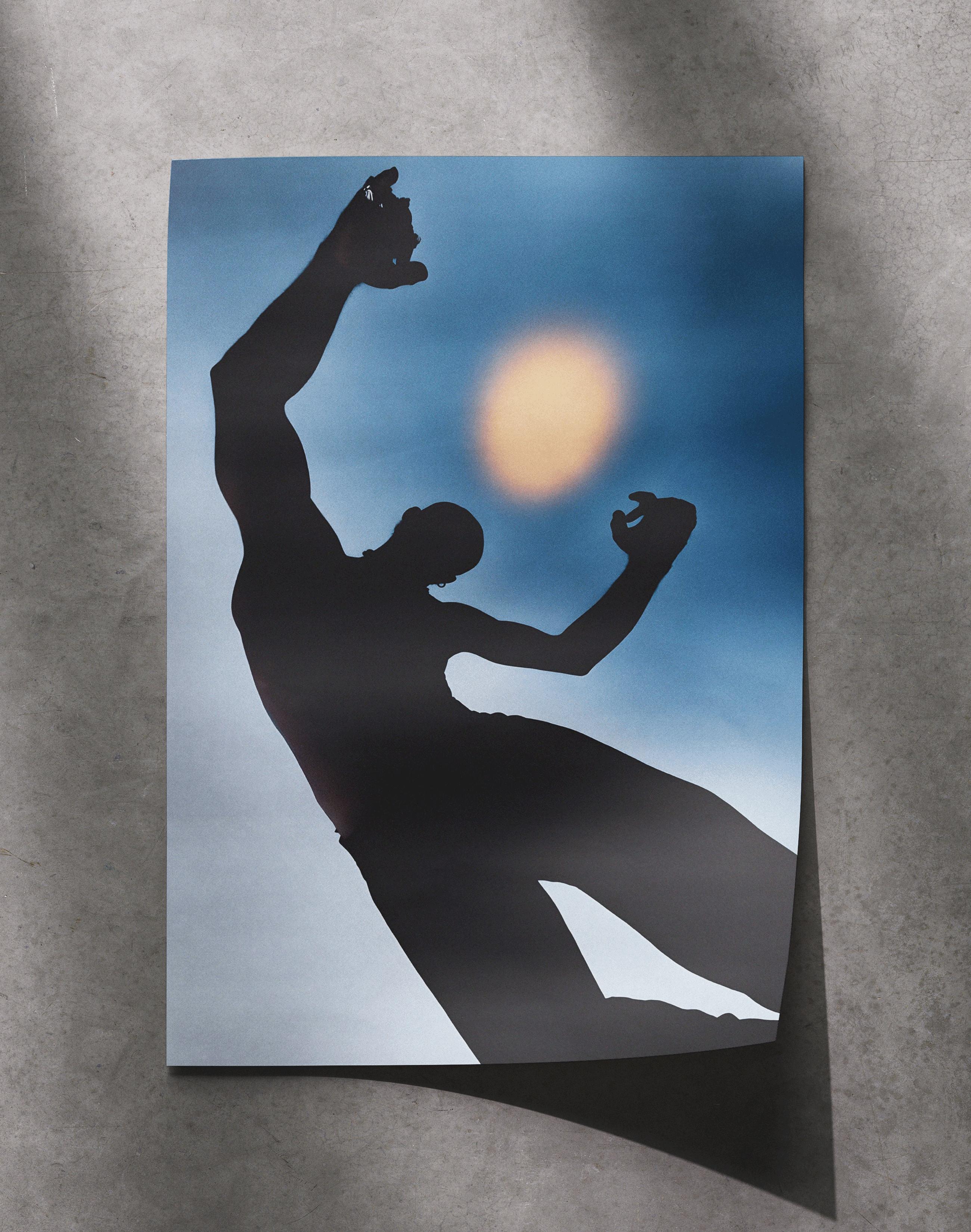 Blue Eclipse Modern Duvar Tablosu – Mavi Siyah Figüratif Poster