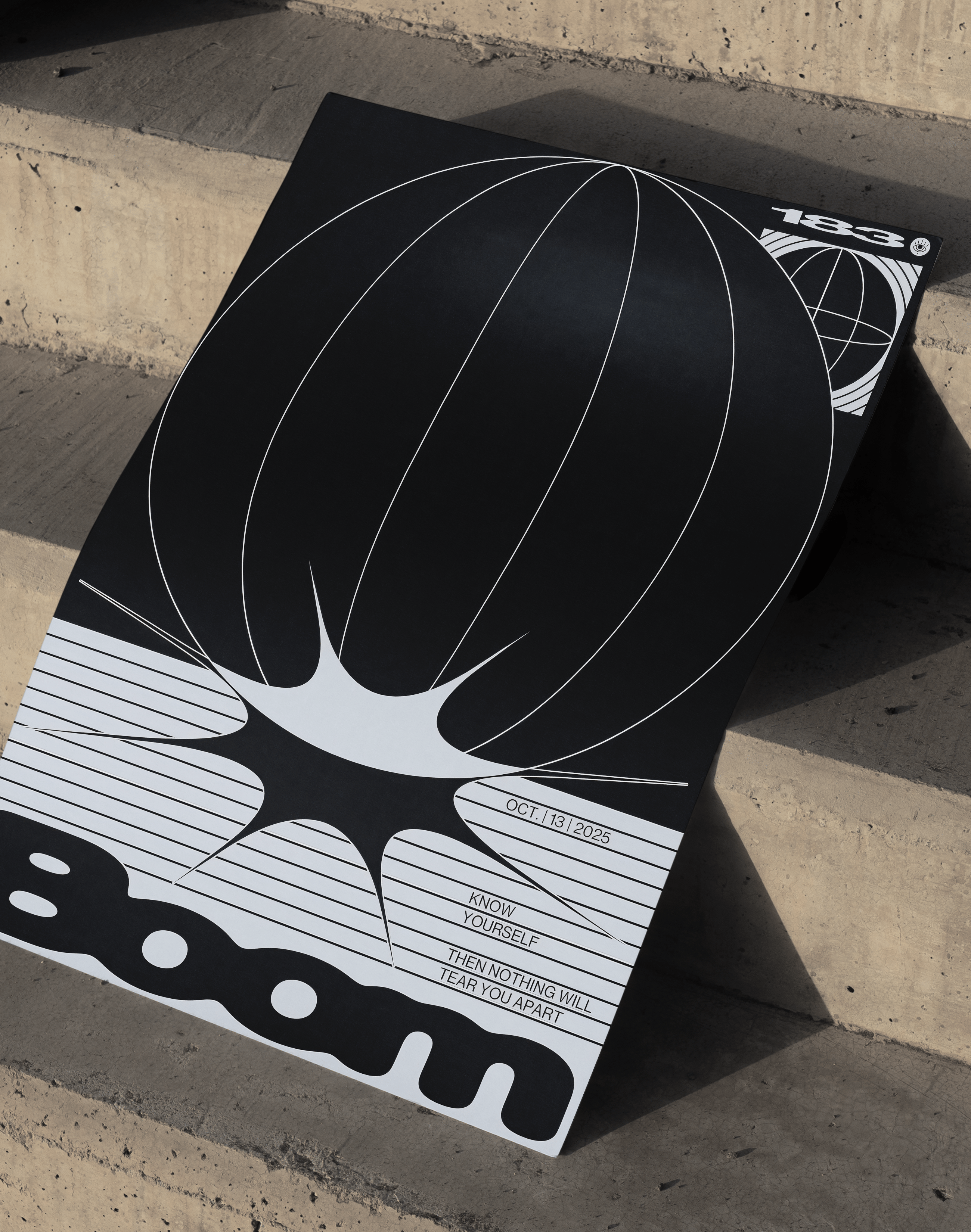 Boom Orbit Modern Duvar Tablosu – Siyah Beyaz Optik Tipografik Poster