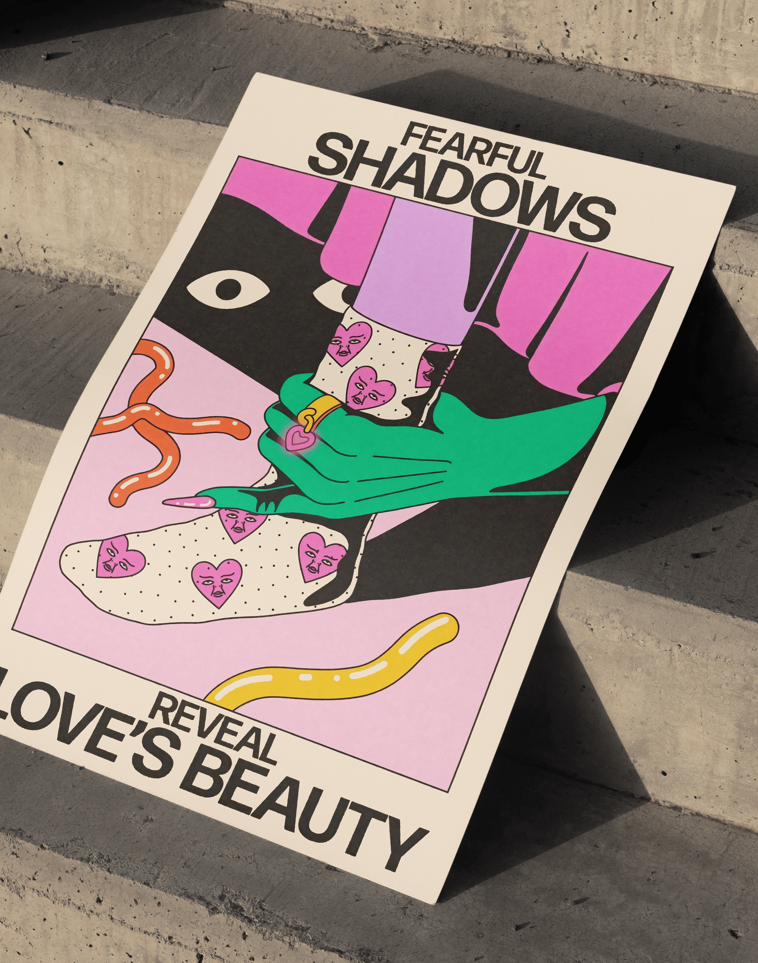 Fearful Shadows Modern Duvar Tablosu – Retro Sürreal Aşk Poster