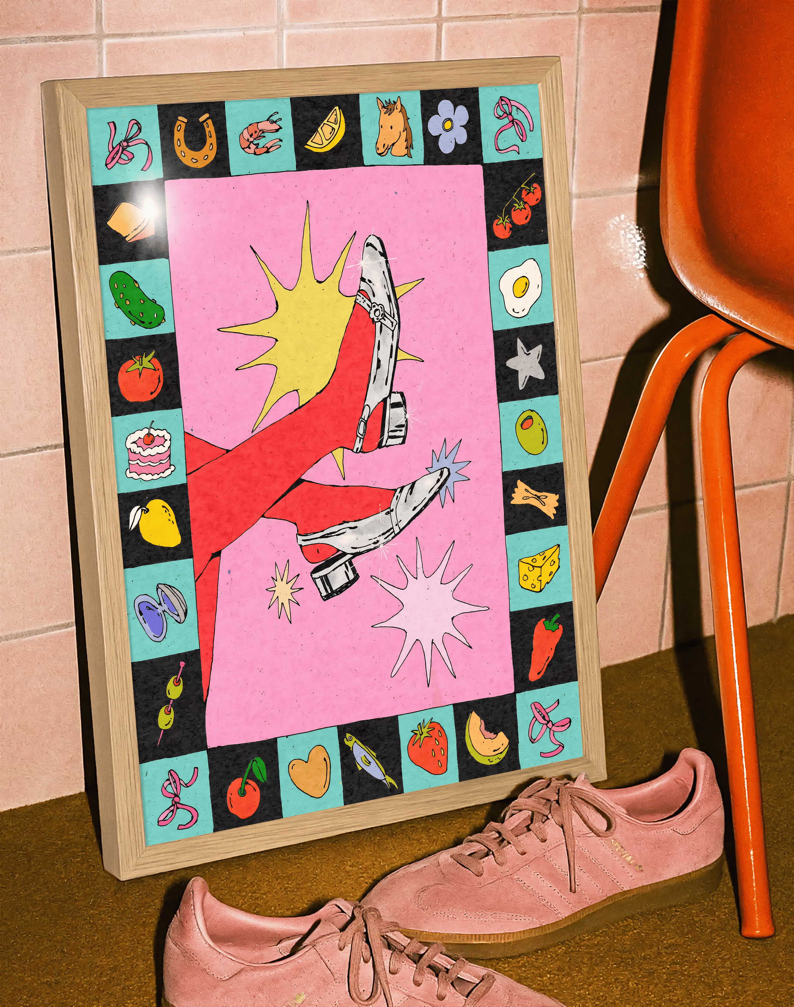 Lucky Kick Modern Duvar Tablosu – Renkli Sürreal Bot Poster