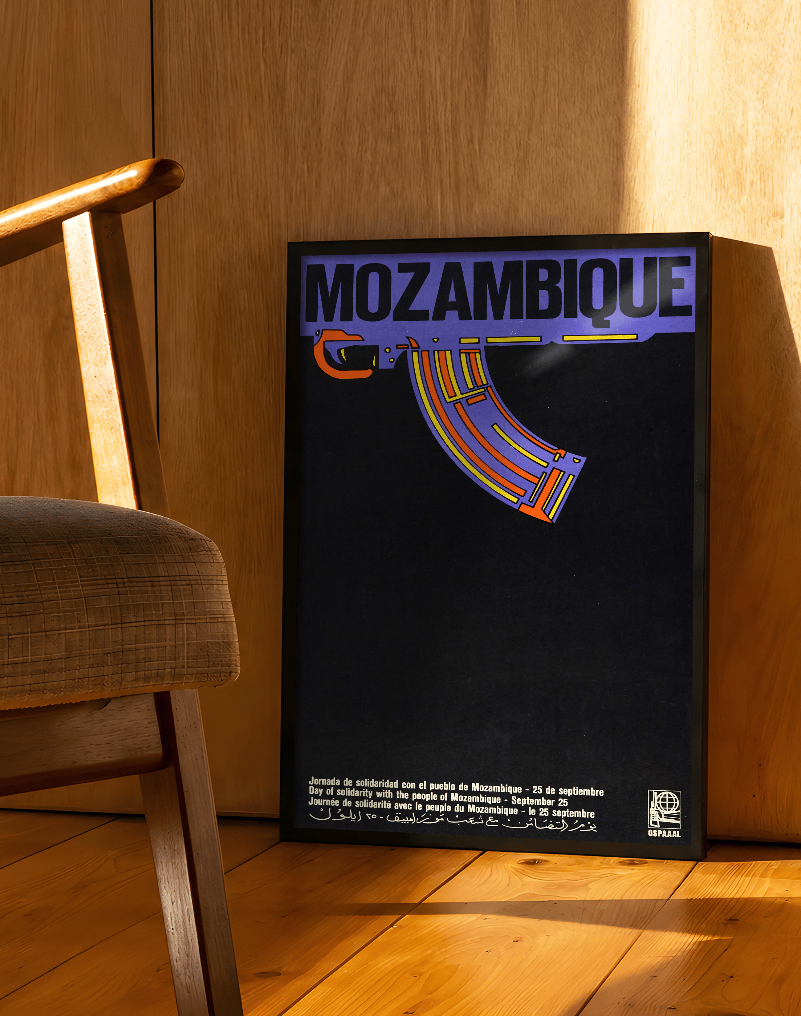 Mozambique Solidarity Modern Duvar Tablosu – Siyah Mor Retro Politik Poster