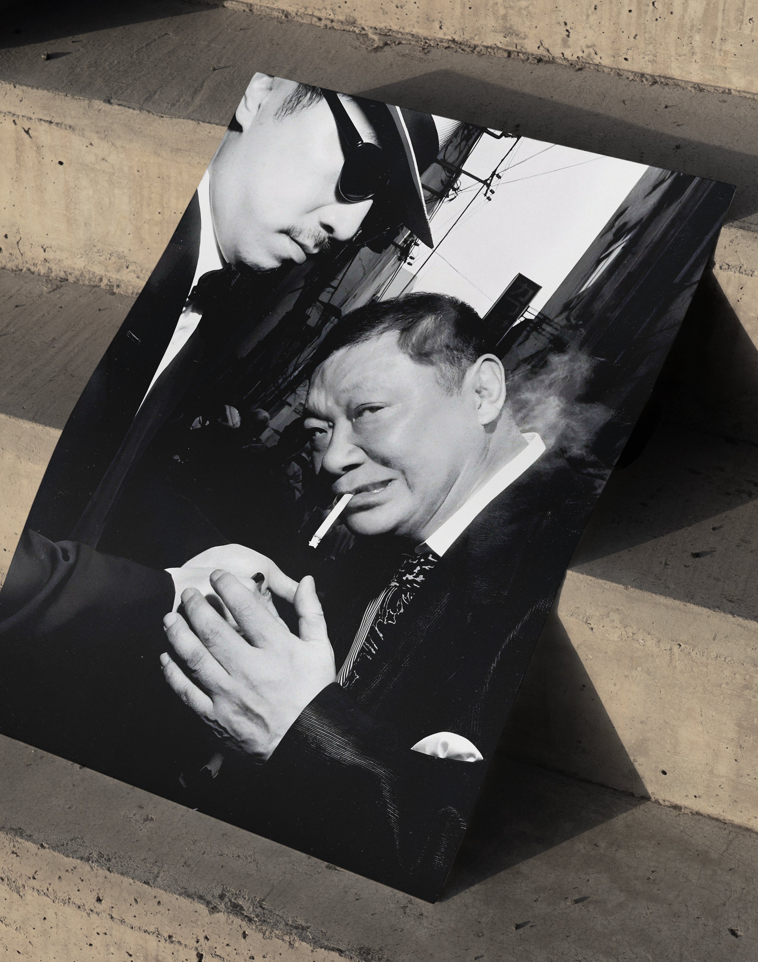 Noir Street Modern Duvar Tablosu – Siyah Beyaz Sokak Fotoğrafı Poster
