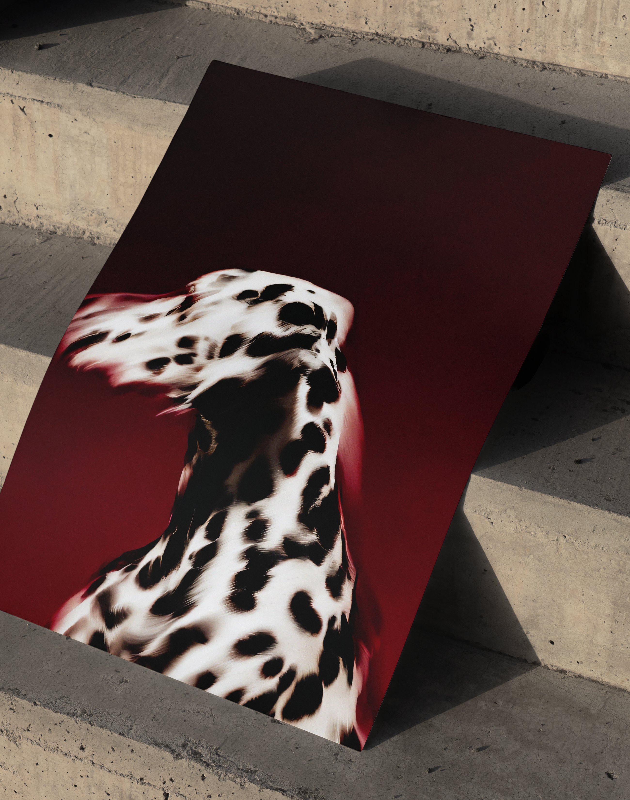 Red Dalmatian Modern Duvar Tablosu – Kırmızı Dalmaçyalı Köpek Poster