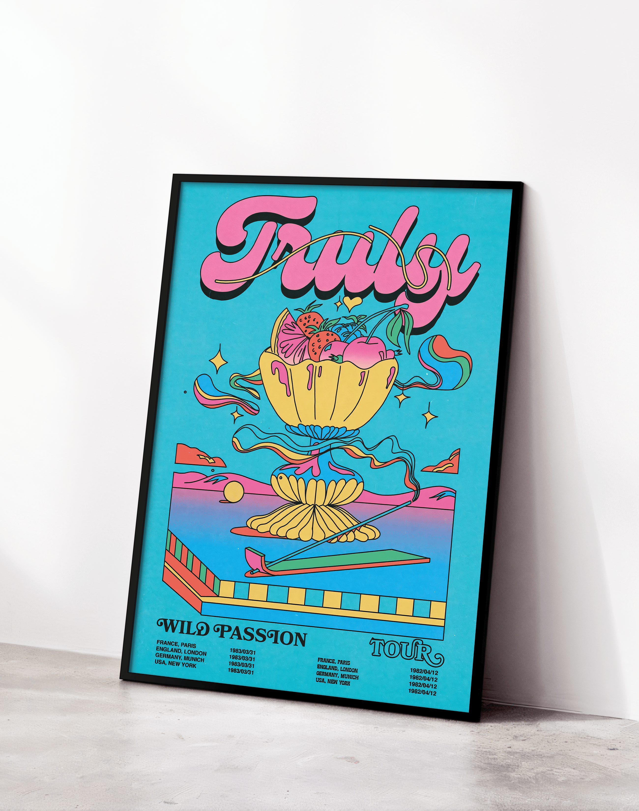 Truly Wild Passion Modern Duvar Tablosu – Retro Meyve Kupası Poster
