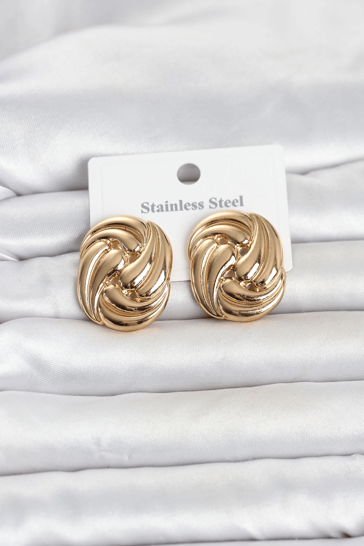 316L Çelik Gold Renk Motif Desen Model Kadın Küpe