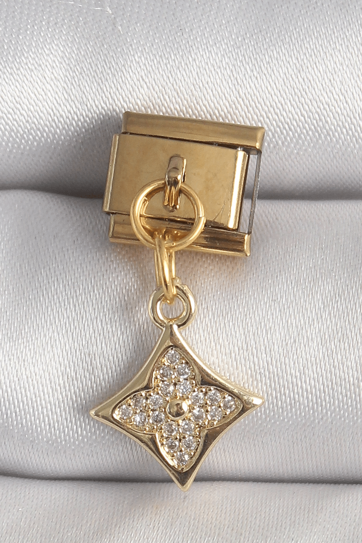 316L Çelik Gold Renk Sallantı Zirkon Taşlı Çiçek İşlemeli Nomination Charm