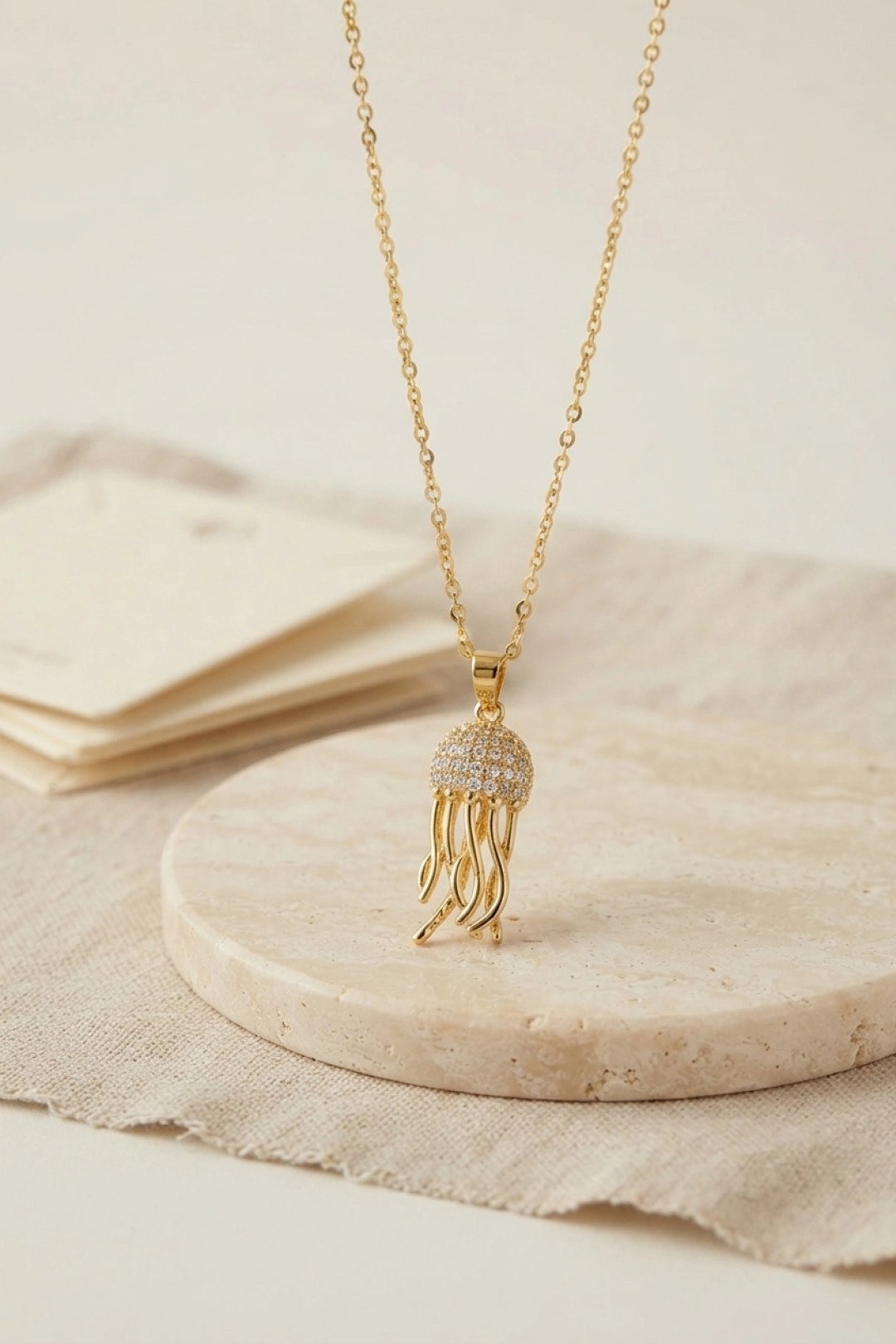 316L Çelik Zincir Gold Renk Zirkon Taşlı Jellyfish Model Kolye