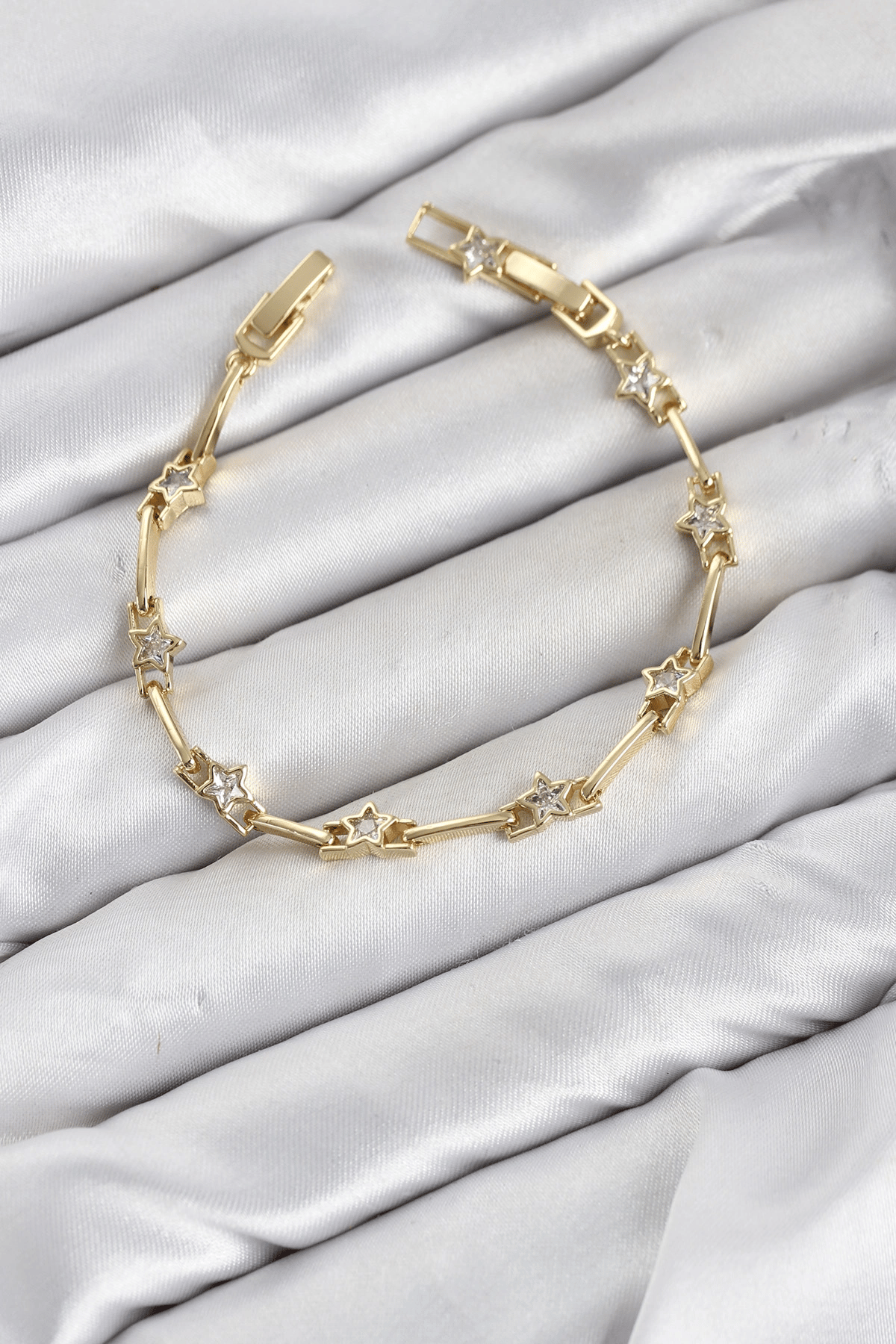 CM Gold Renk Yıldız Model Zirkon Taşlı Pirinç Kadın Bileklik