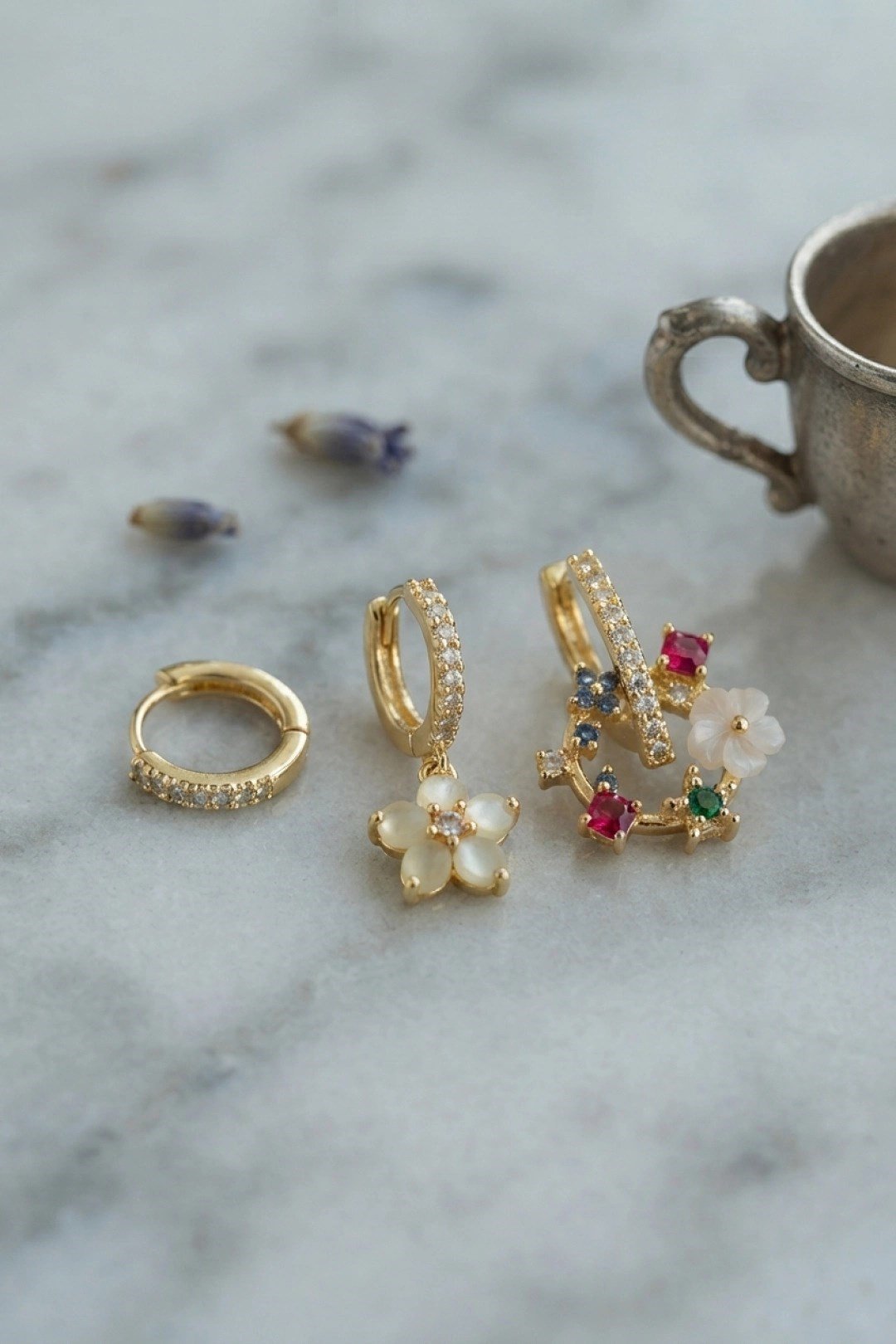 Mey İthalat® 3 lü Set Gold Renk Çiçek Model Küpe