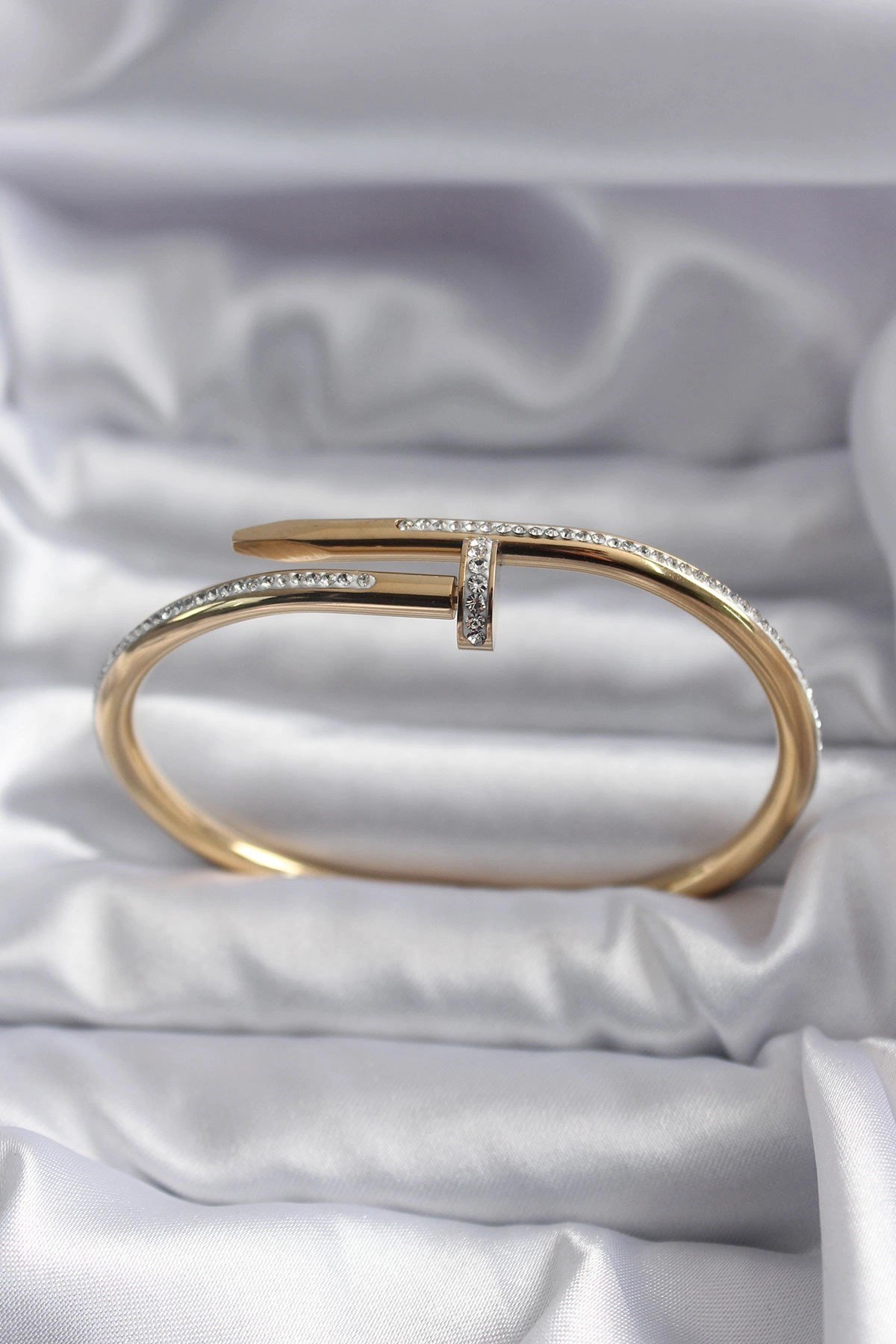 Mey İthalat® 316L Çelik Gold Renk Çivi Model Zirkon Taş Detay Kadın Bileklik