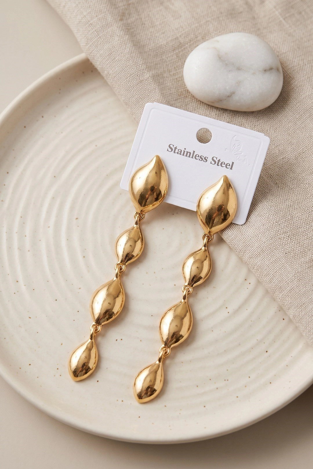 Mey İthalat® 316L Çelik Gold Renk Yaprak Motifli Uzun Tasarım Küpe