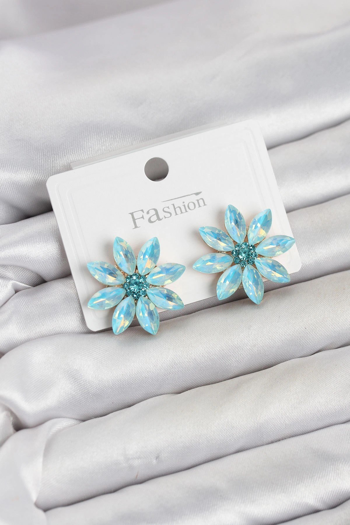 Mey İthalat® Buz Mavisi Renk Kristal Taşlı Lotus Çiçek Model Kadın Küpe