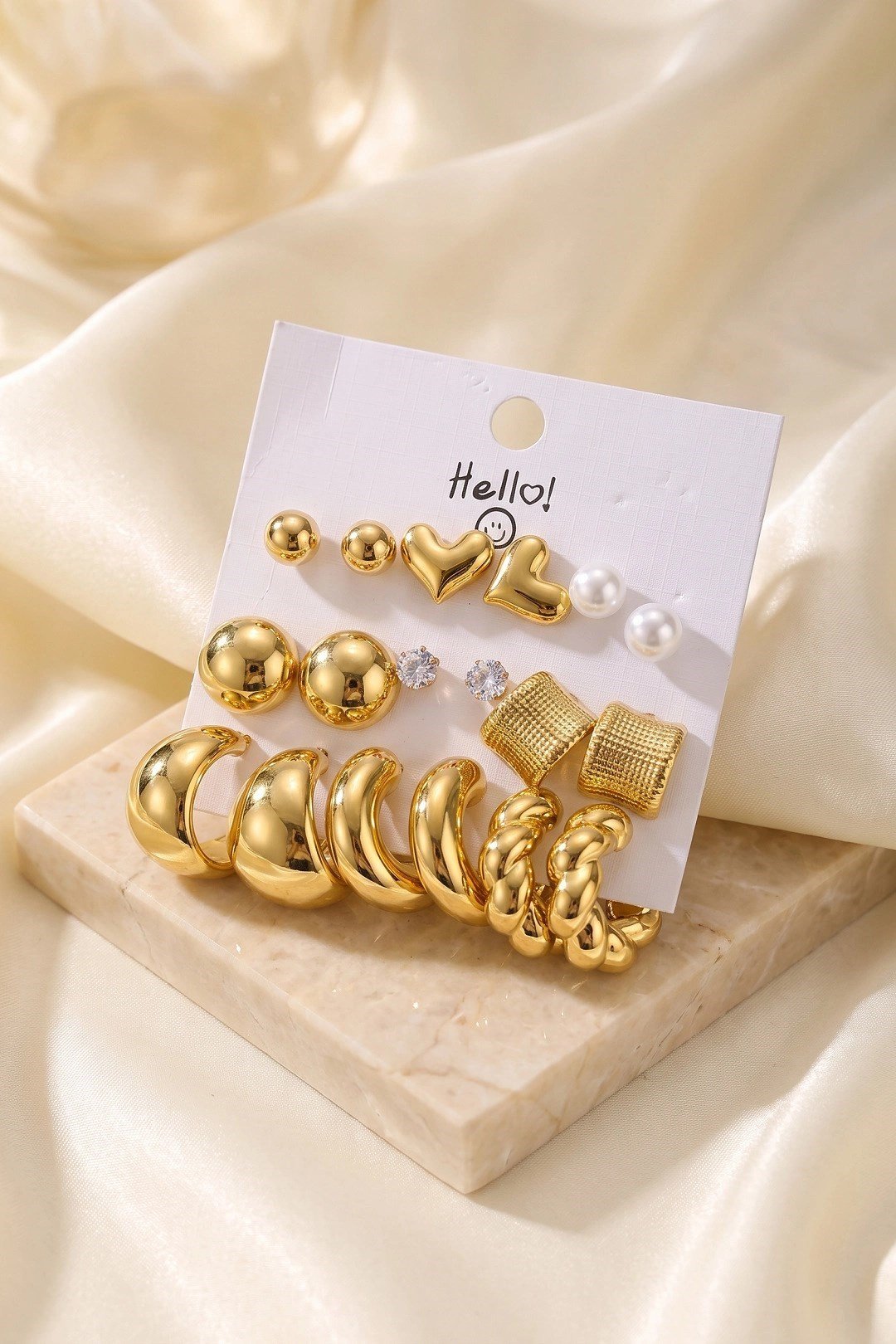 Mey İthalat® Gold Renk Metalik Kaplamalı Karışık Model Detaylı CCB 9 Çift Küpe Seti