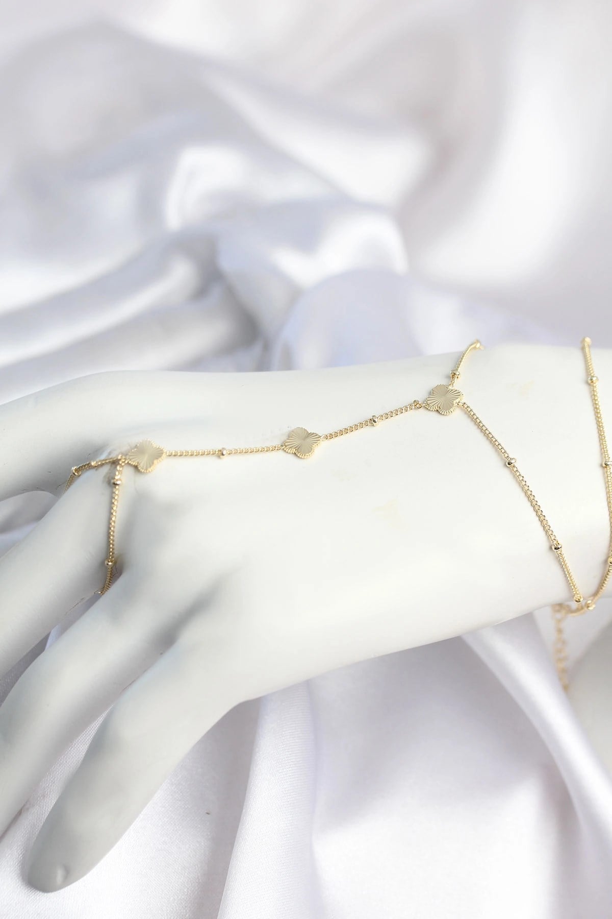 Mey İthalat® Pirinç Gold Renk Yonca Model Kadın Şahmeran