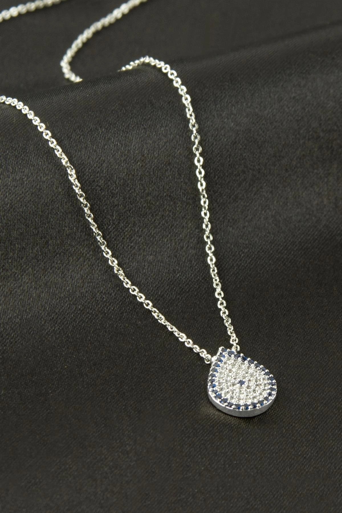 Oval Nazar Zirkon Taşlı Kolye