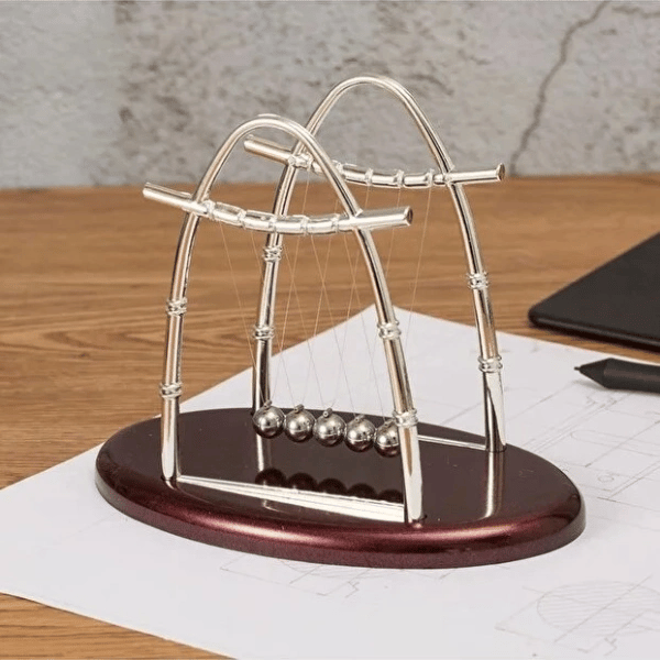 Oval Tabanlı Newton Balans Beşiği