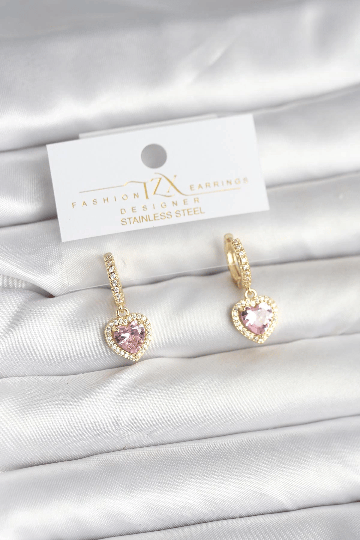 Pirinç Gold Pembe Renk Zirkon Taşlı Kalp Model Kadın Küpe