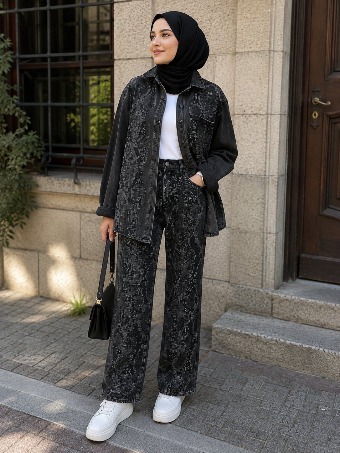 Swaroski Işıltılı Yılan Desenli Kot Takım