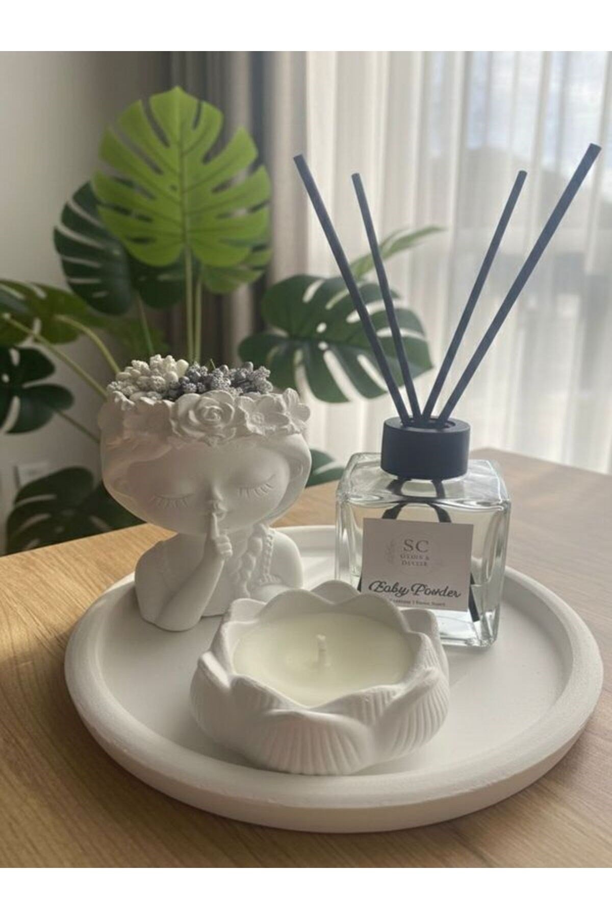 4'lü Set Dekoratif Tepsi - Çiçek Kız - 100ml Baby Powder Oda Kokusu - Lotus Mum