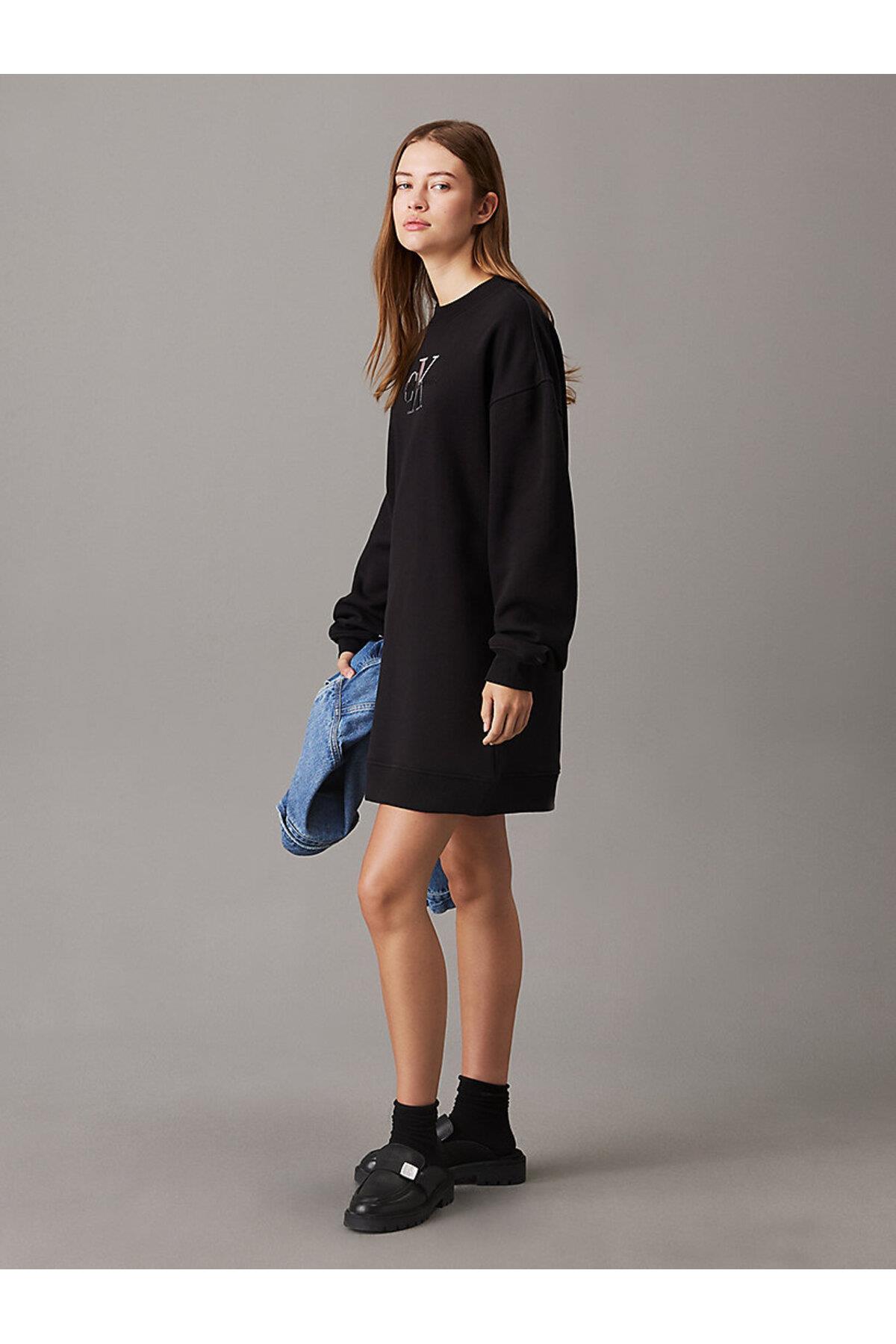 EMBROIDERED MONOLOGO CREW DRESS
