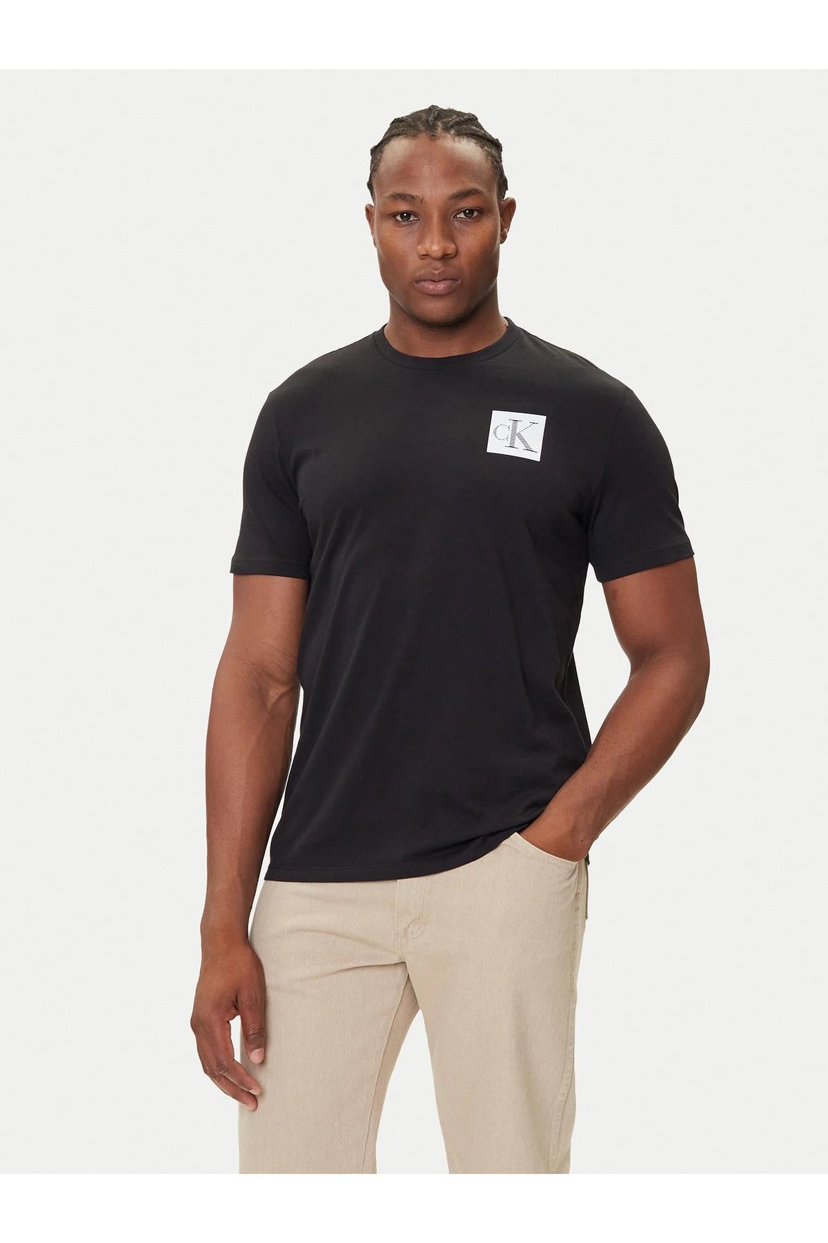 Erkek %100 Pamuklu Yuvarlak Yakalı Göğsünde CK Logolu Kısa Kollu Siyah T-Shirt LV04RC859G-UB1