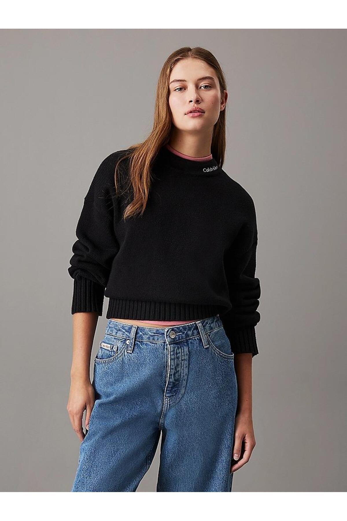 LOGO EMBRO SWEATER
