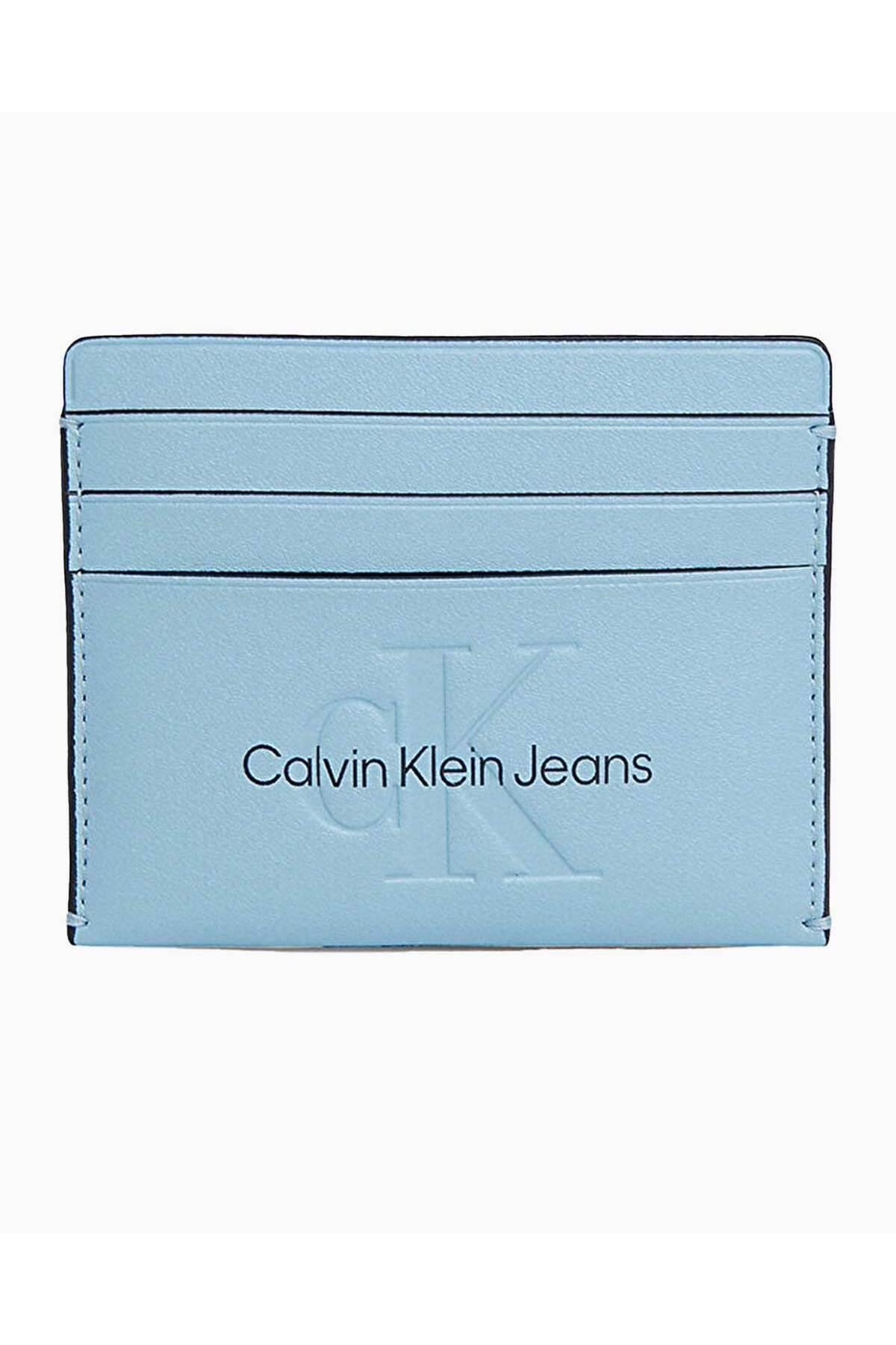 Sculpted Wallets Kartlık