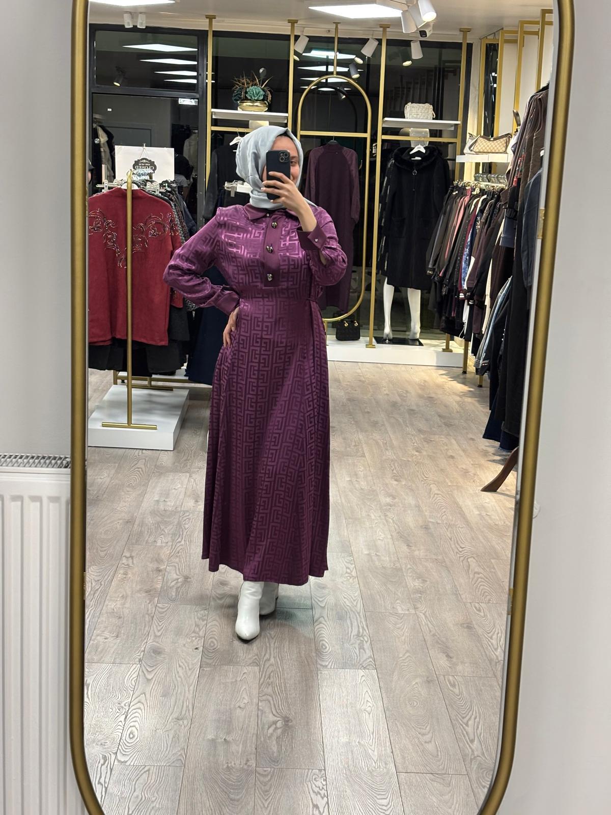 DÜĞMELİ JAKAR ELBİSE