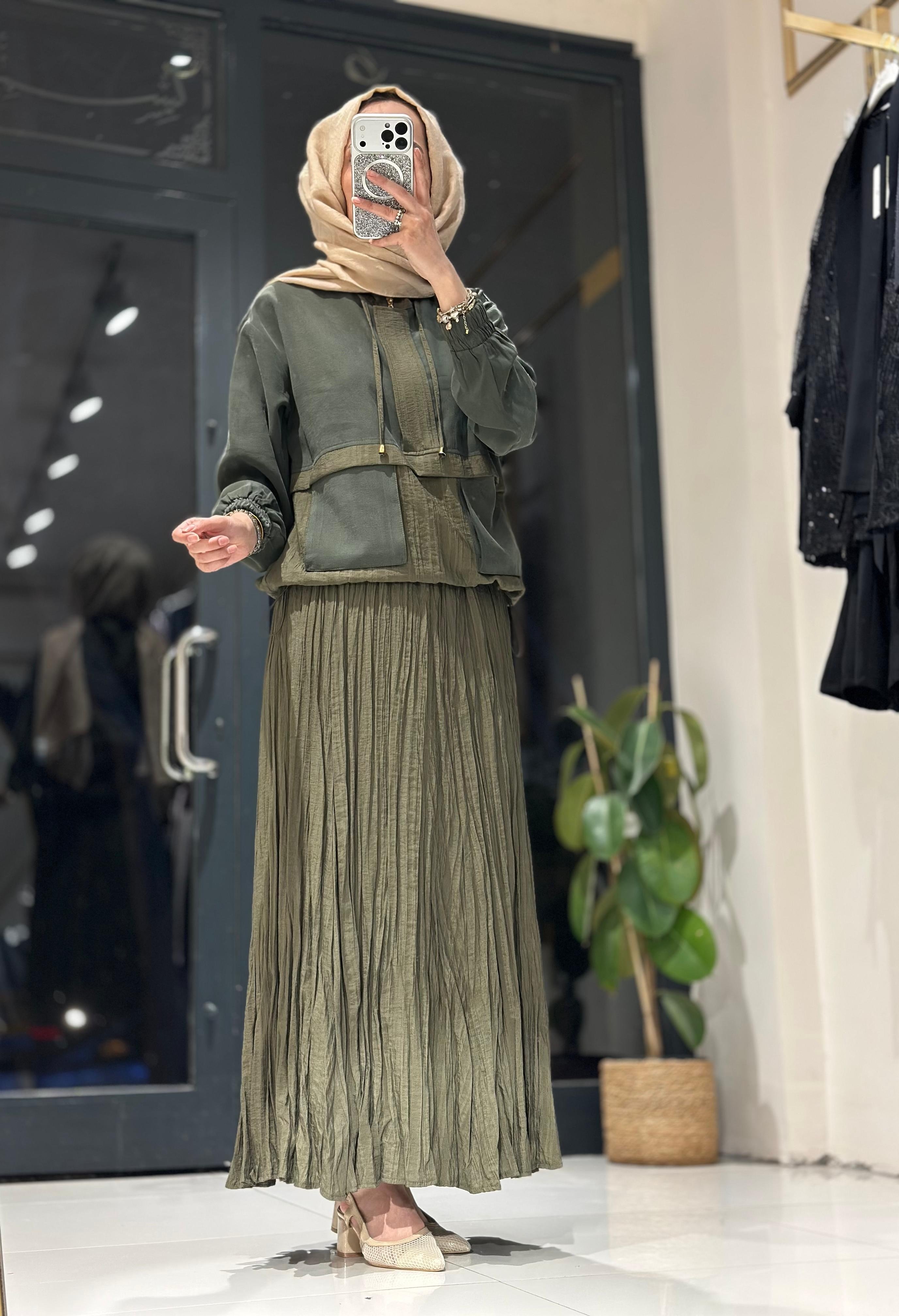 1466 GARNİ DETAYLI ETEKLİ TAKIM