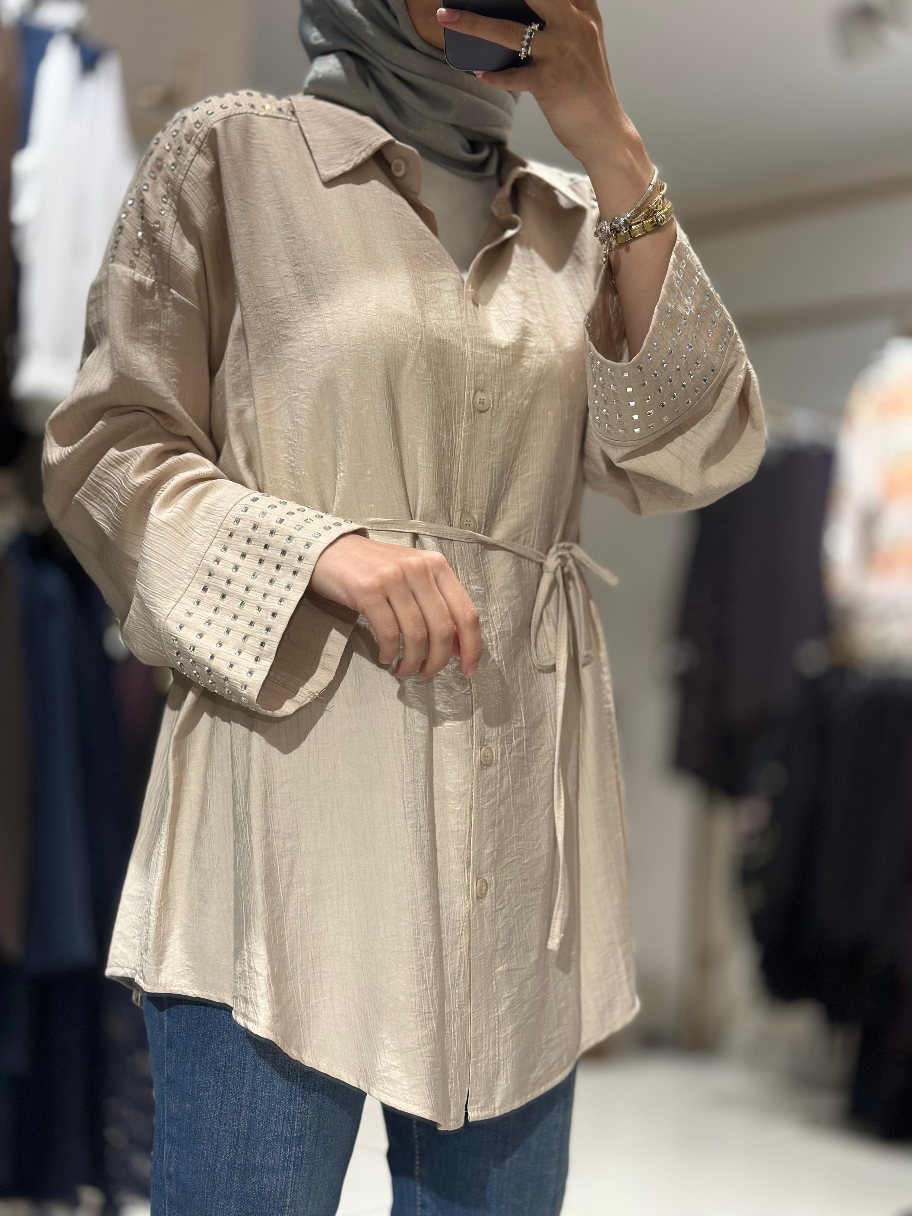 170329 TAŞ DETAYLI GÖMLEK