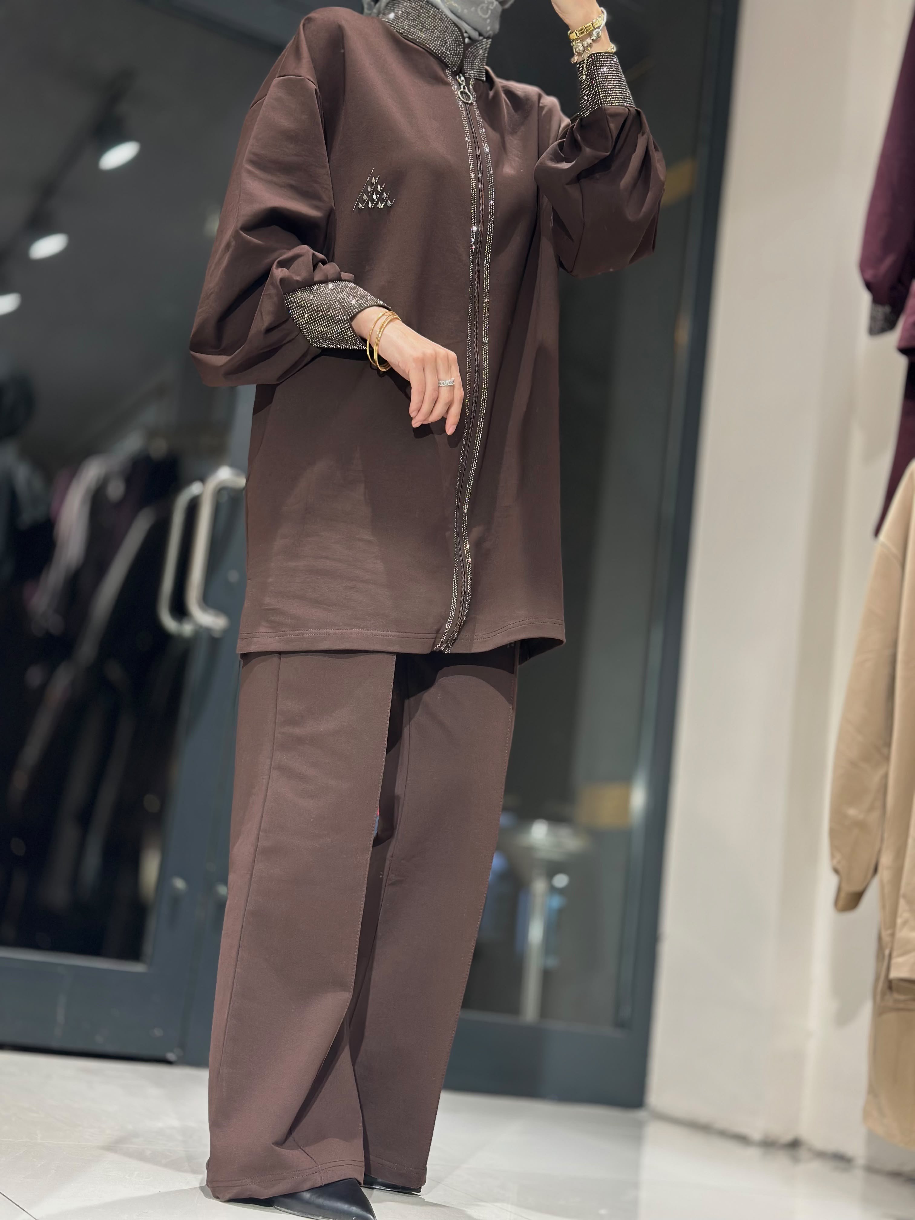 T127 TASARIM TAŞLI TAKIM