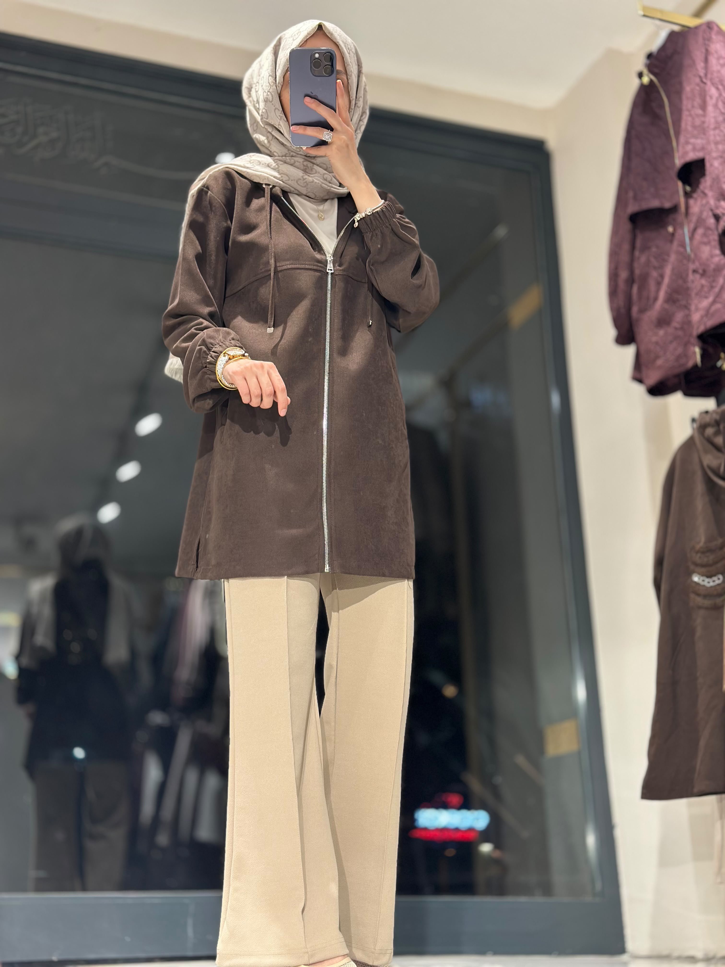 T137 ARKASI İŞLEMELİ CEKET